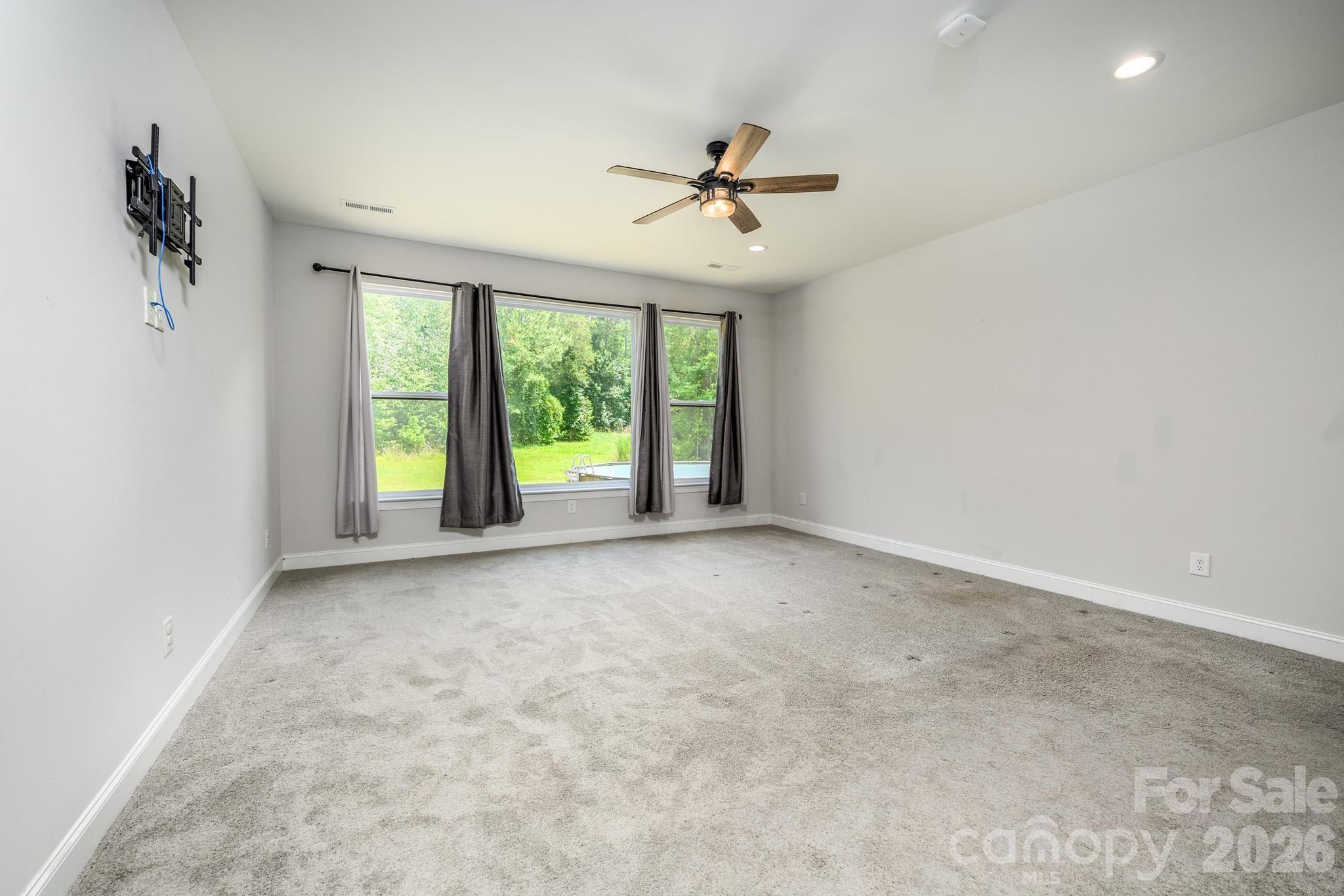 9015 & 9019 Fisher Road — Rockwell