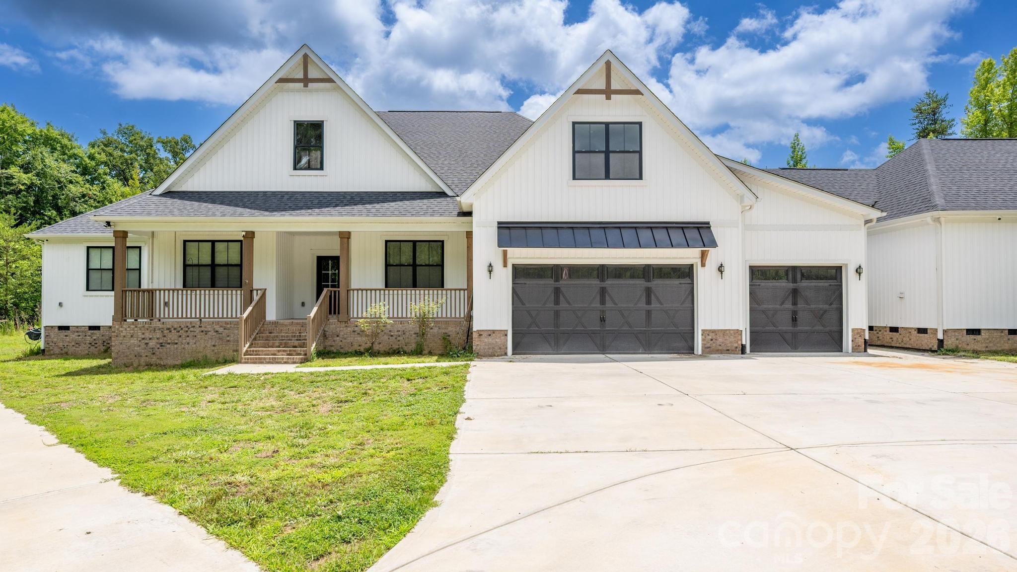 9015 & 9019 Fisher Road — Rockwell