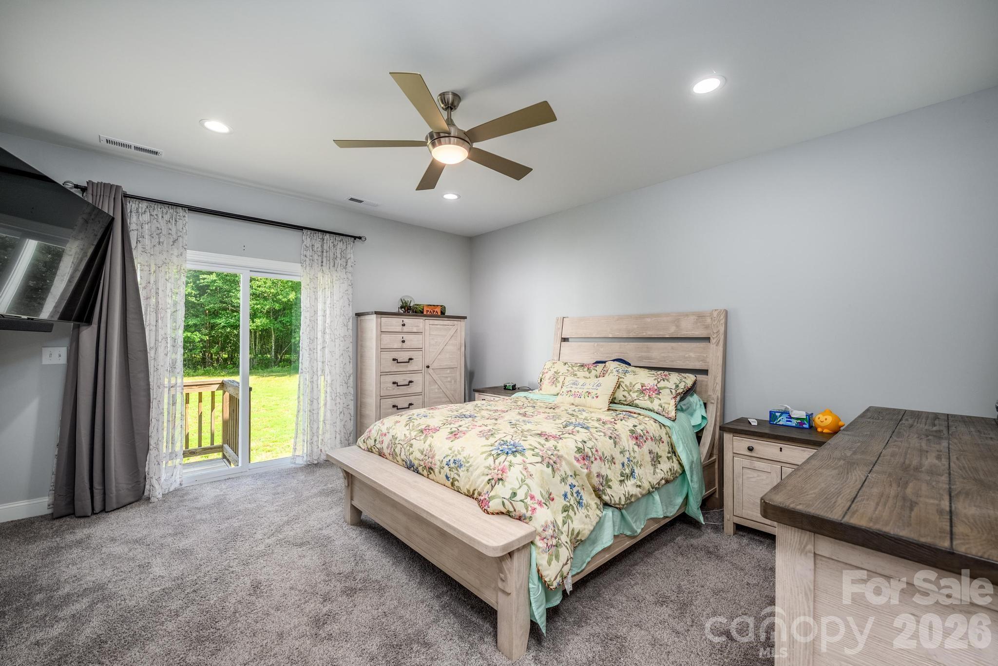 9015 & 9019 Fisher Road — Rockwell