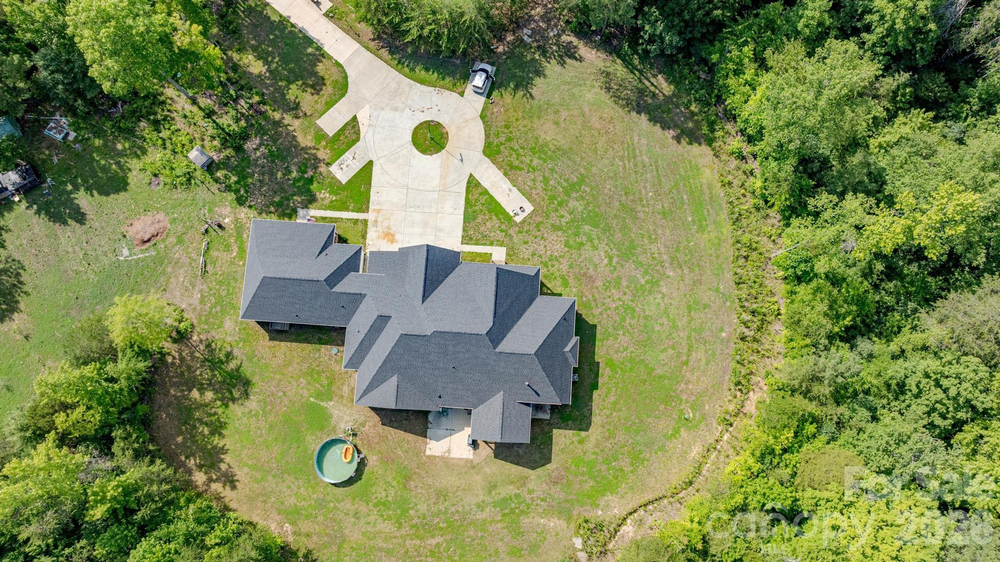 9015 & 9019 Fisher Road — Rockwell
