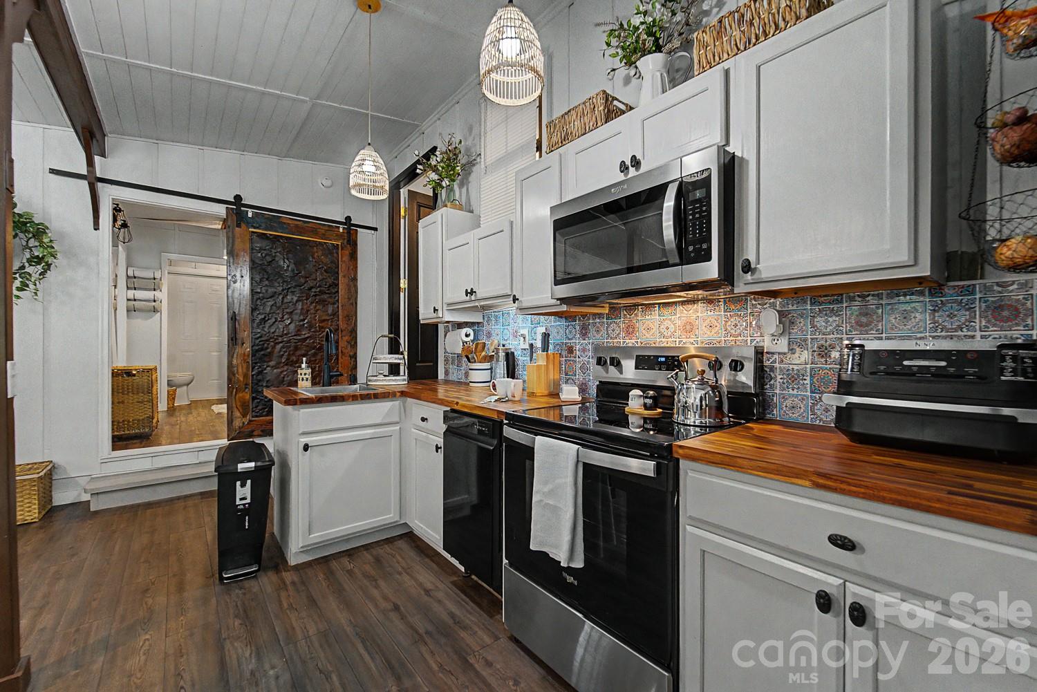 336 Greens Creek Road — Sylva