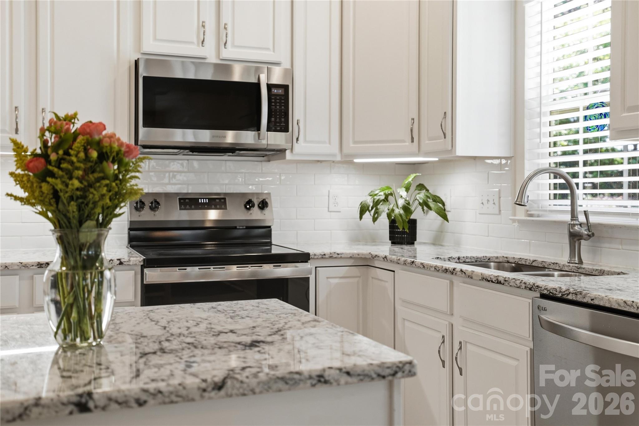 5555 Cambridge Bay Drive — Charlotte