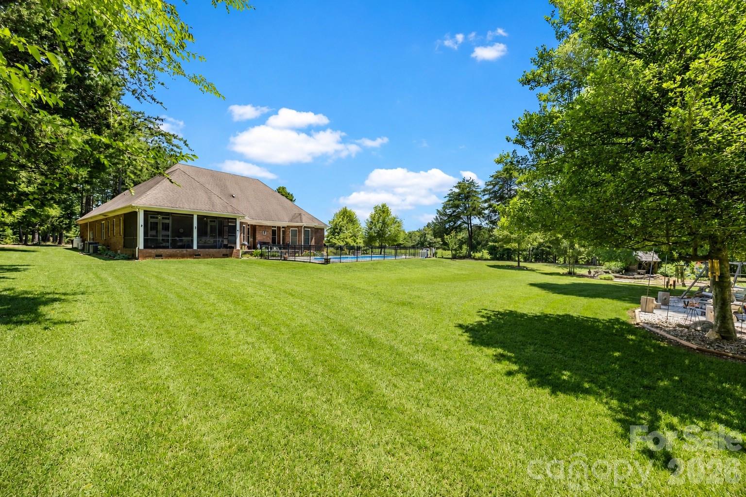 1347 Killian Road — Stanley