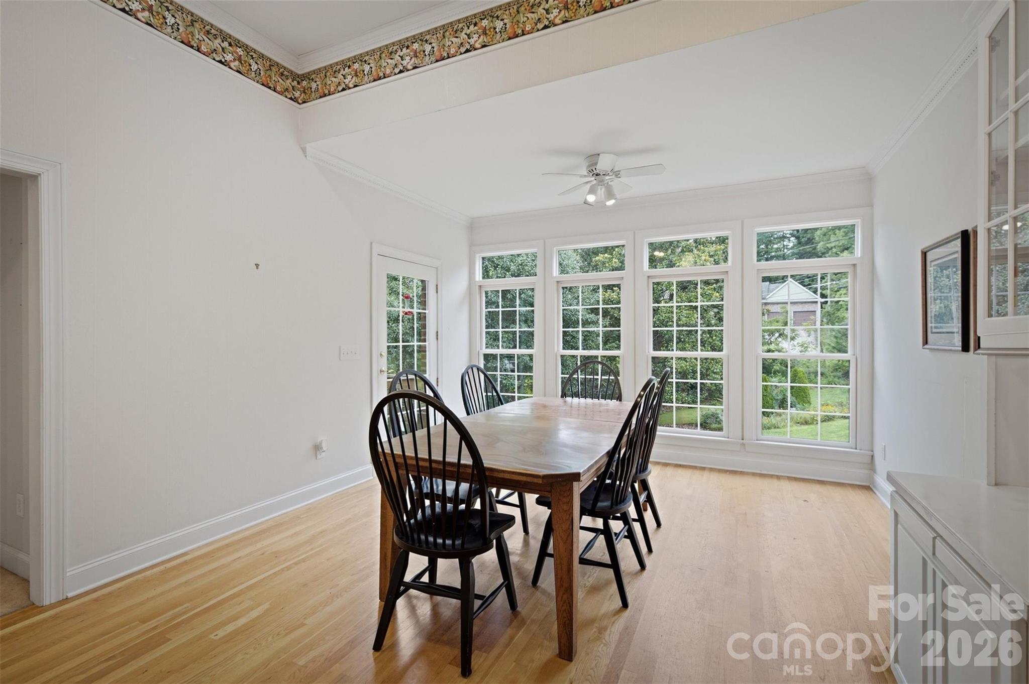 405 Woodridge Drive SE — Lenoir