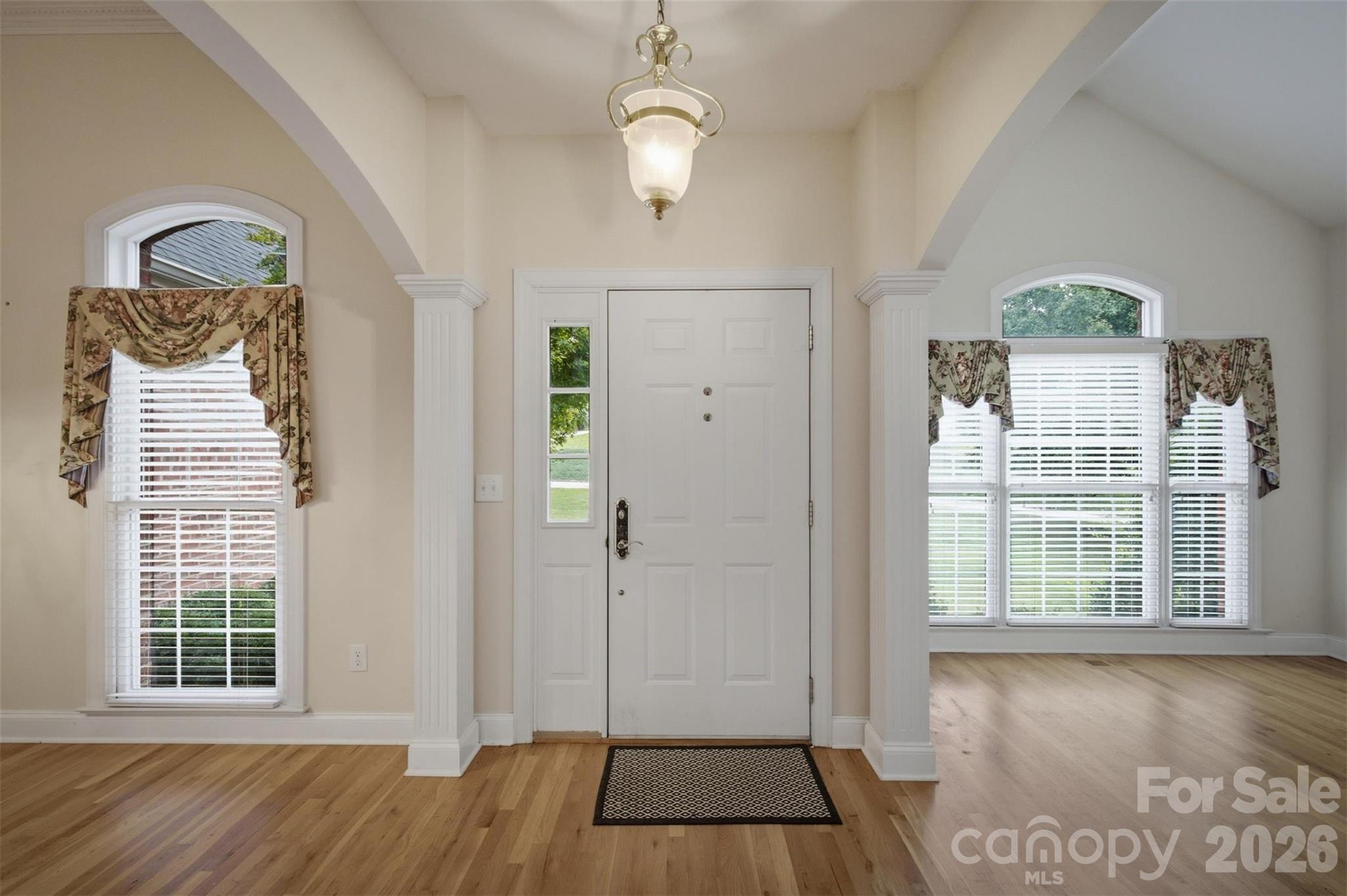 405 Woodridge Drive SE — Lenoir