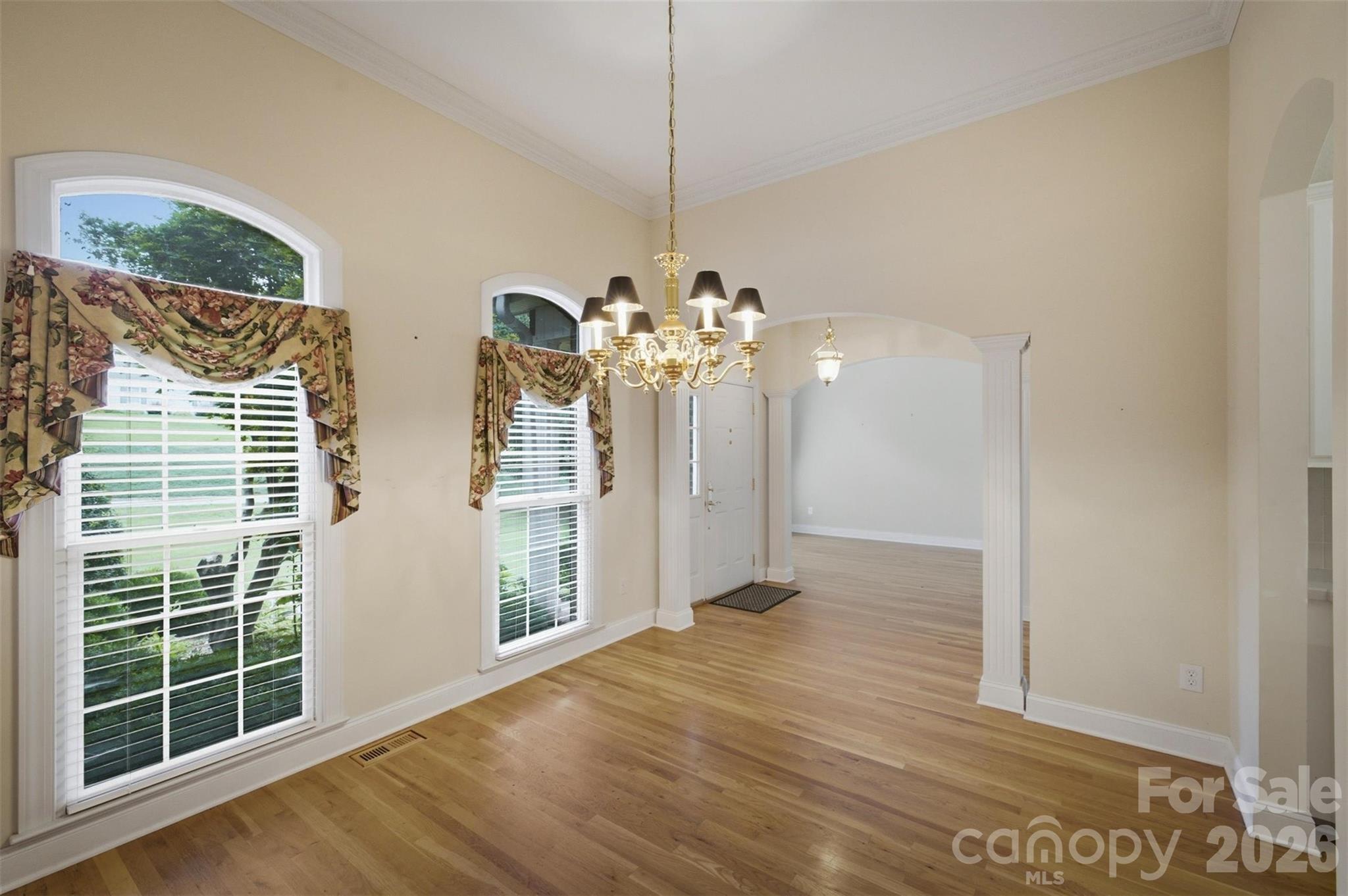 405 Woodridge Drive SE — Lenoir