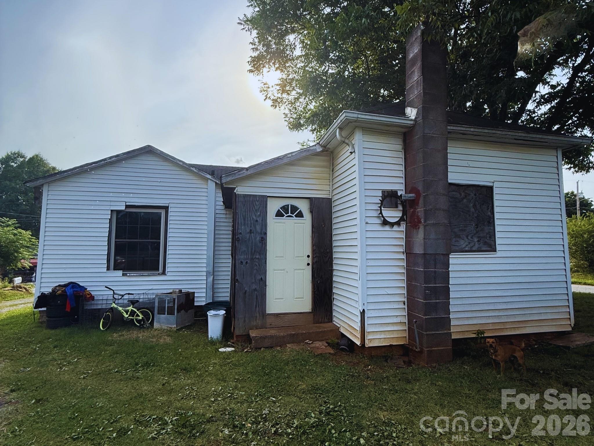 241 S Ervin Avenue — Newton