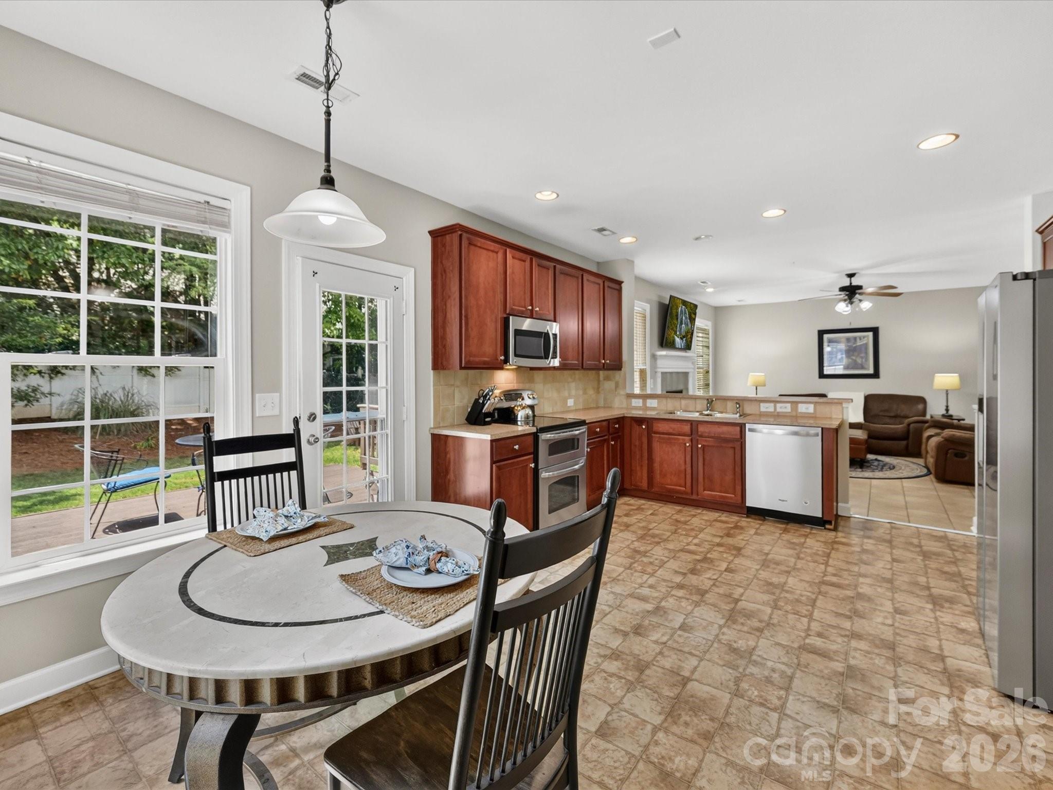 18625 The Commons Boulevard — Cornelius