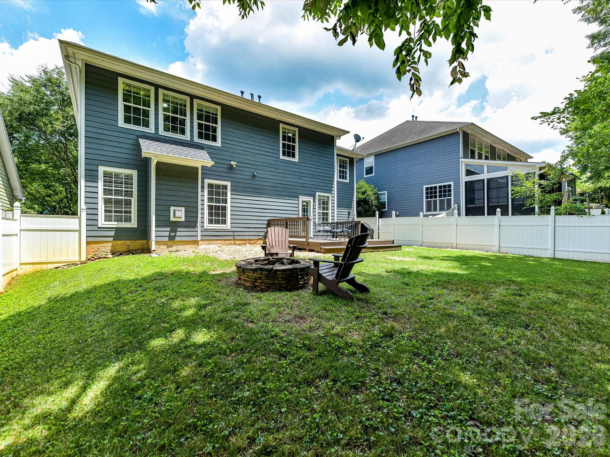 18625 The Commons Boulevard — Cornelius