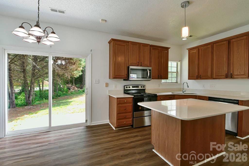 8406 Bedford Green Lane — Charlotte