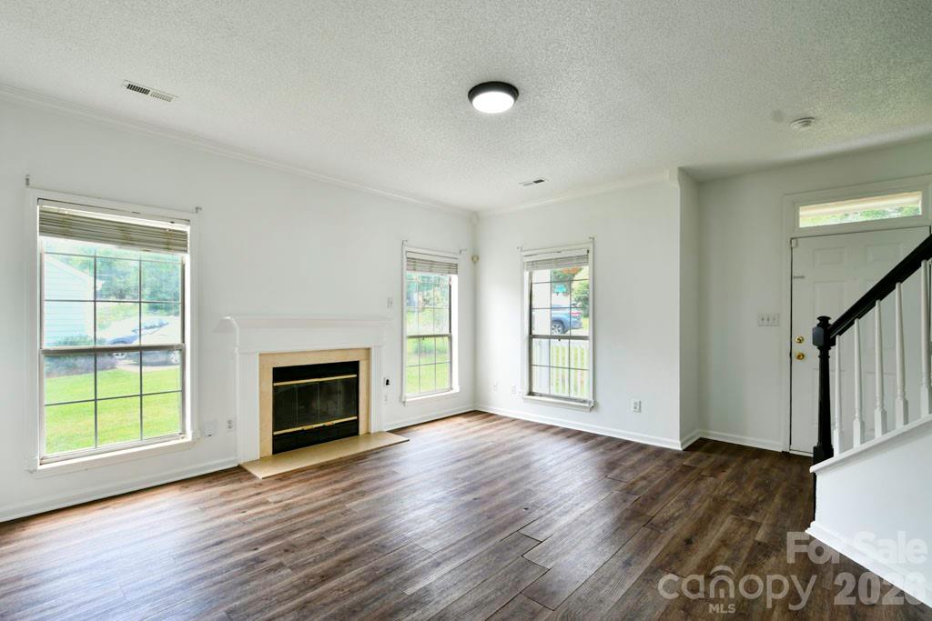 8406 Bedford Green Lane — Charlotte