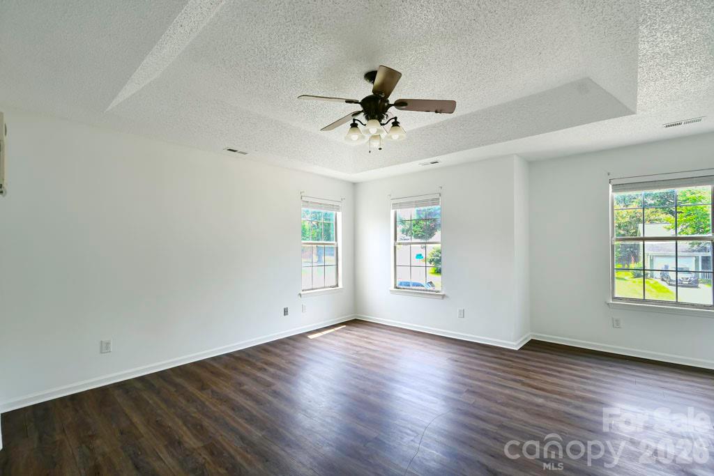 8406 Bedford Green Lane — Charlotte