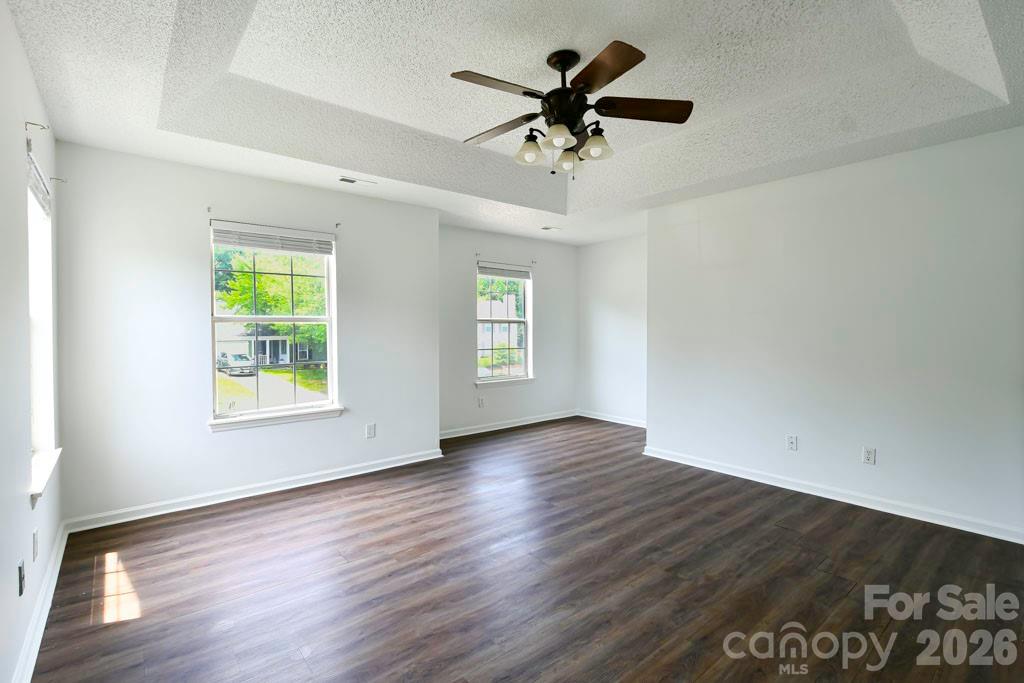8406 Bedford Green Lane — Charlotte