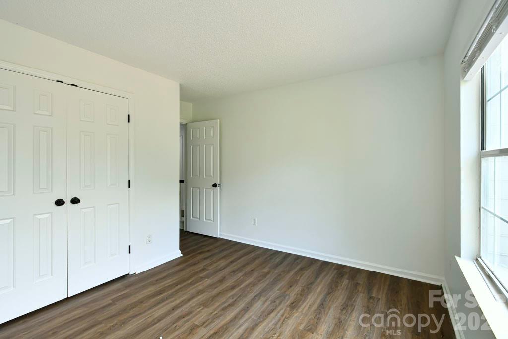 8406 Bedford Green Lane — Charlotte