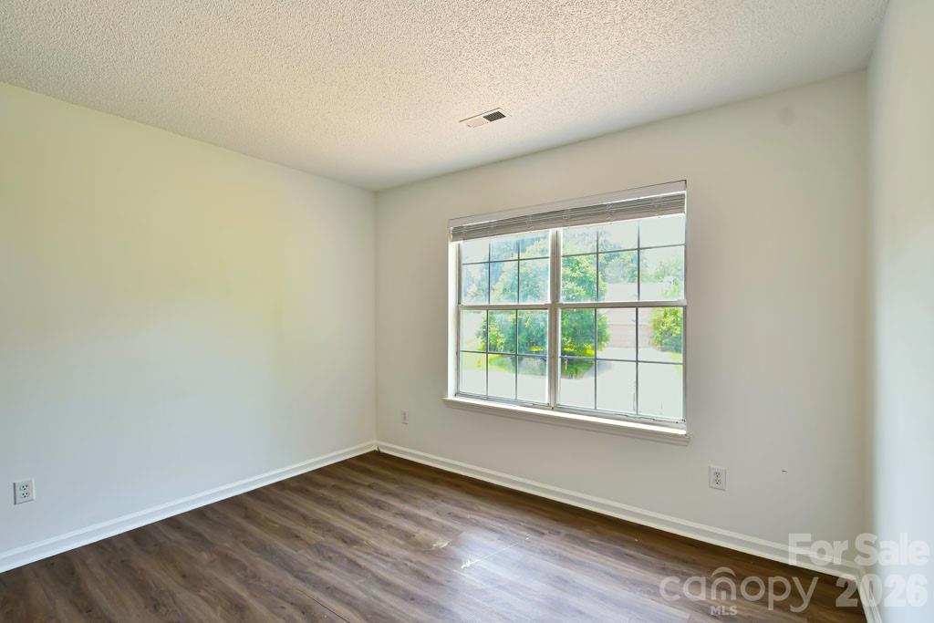 8406 Bedford Green Lane — Charlotte