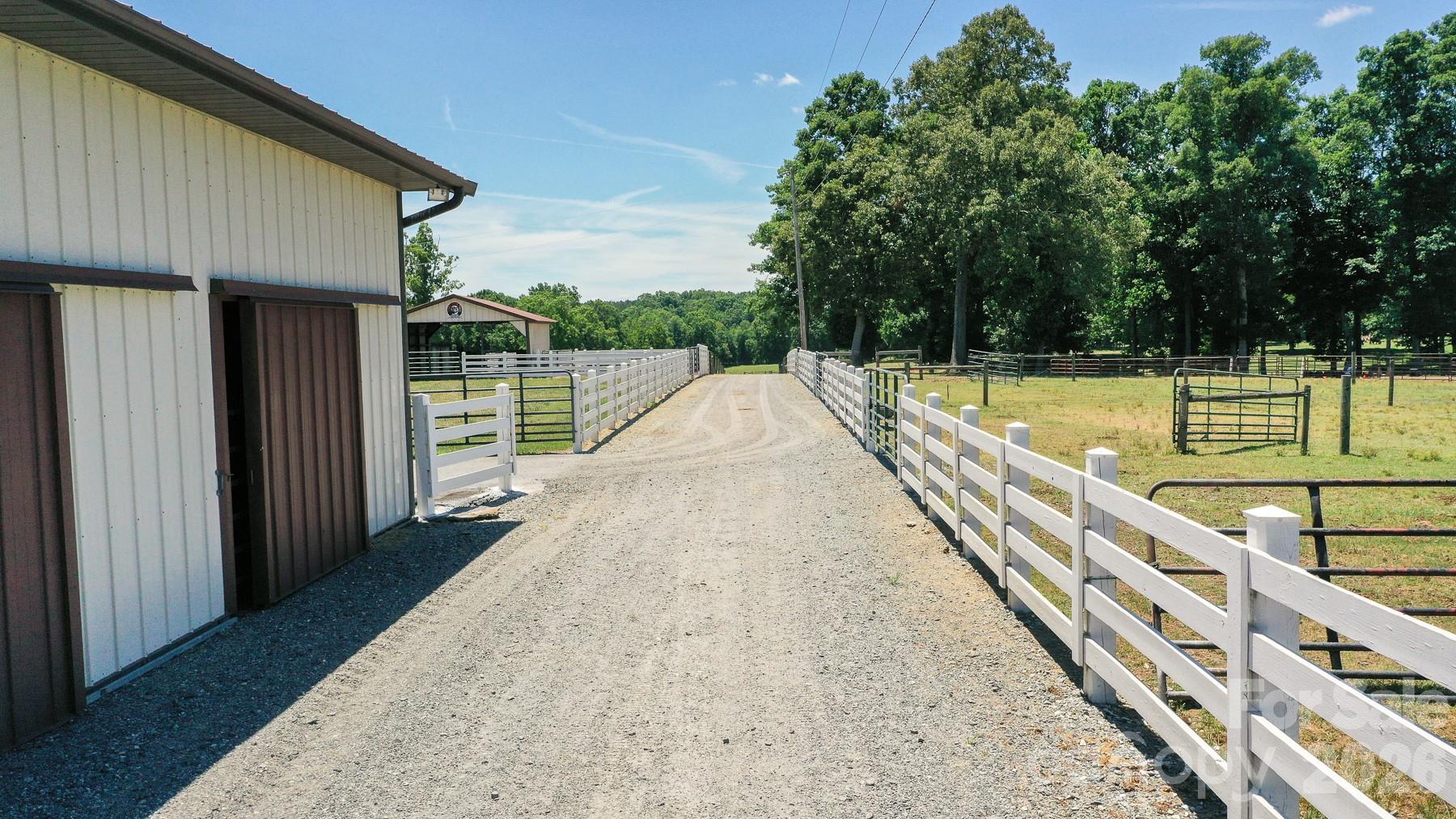 8504 Hampton Road — Clemmons