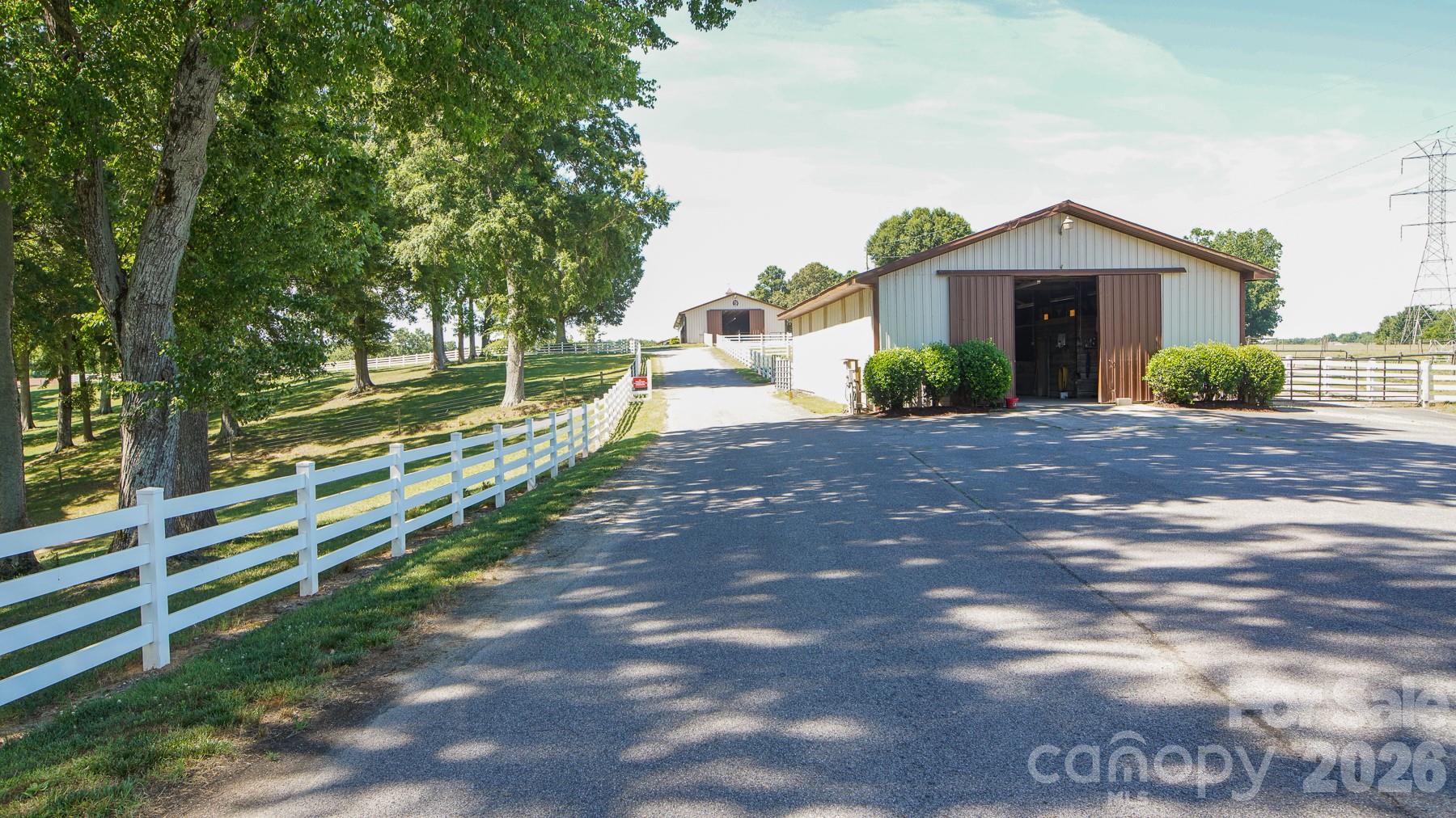 8504 Hampton Road — Clemmons
