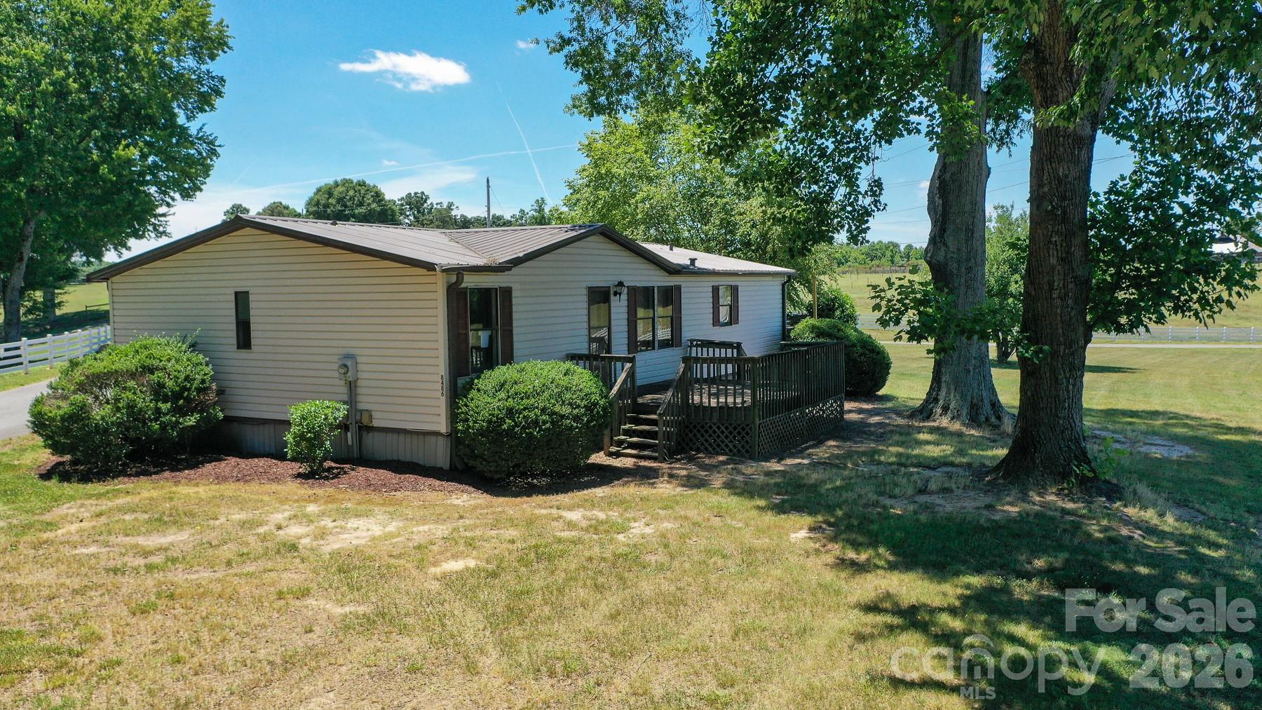 8504 Hampton Road — Clemmons