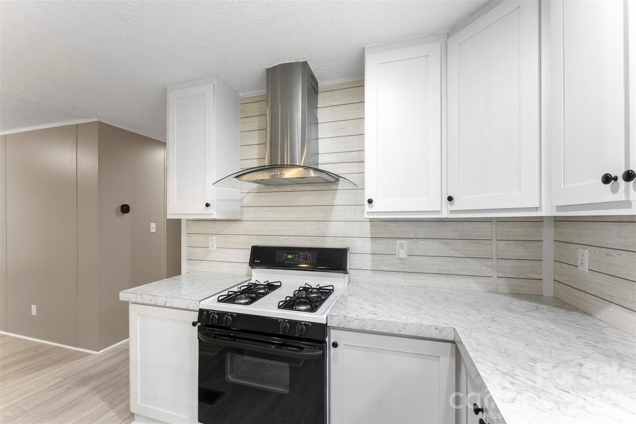621 Sunset Drive — Bessemer City