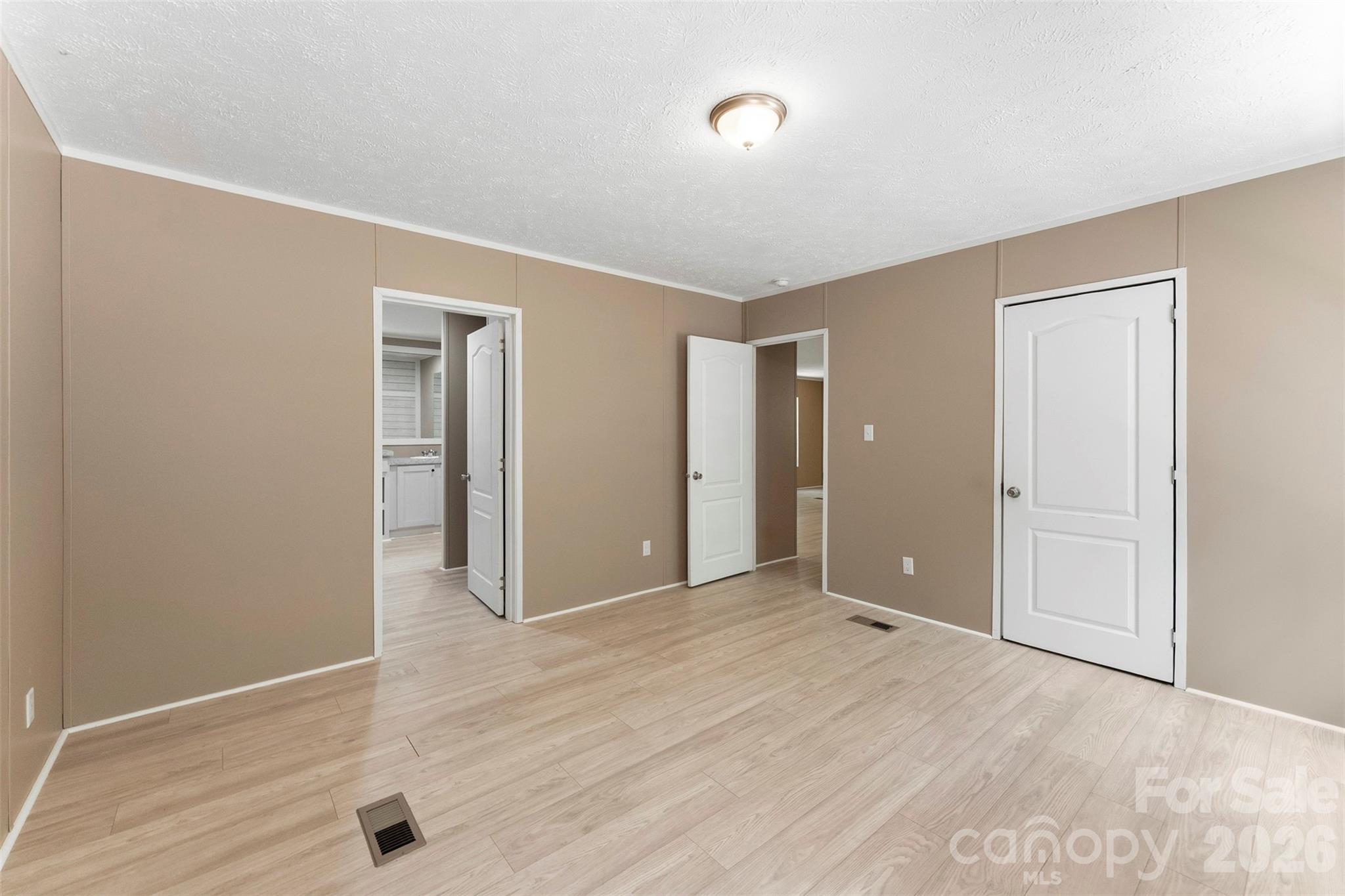 621 Sunset Drive — Bessemer City