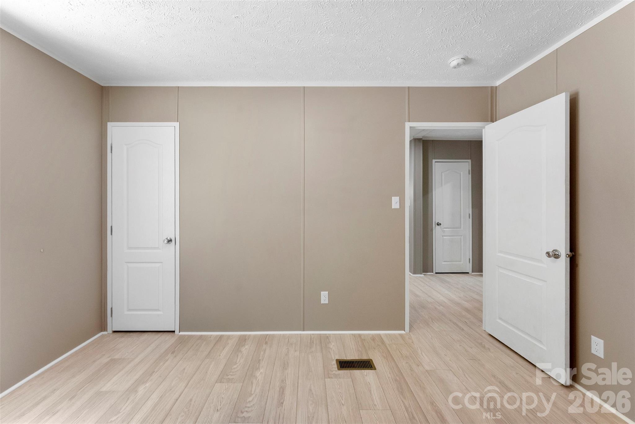 621 Sunset Drive — Bessemer City
