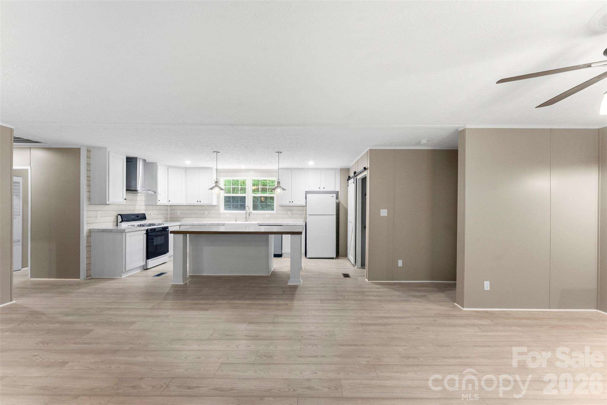 621 Sunset Drive — Bessemer City