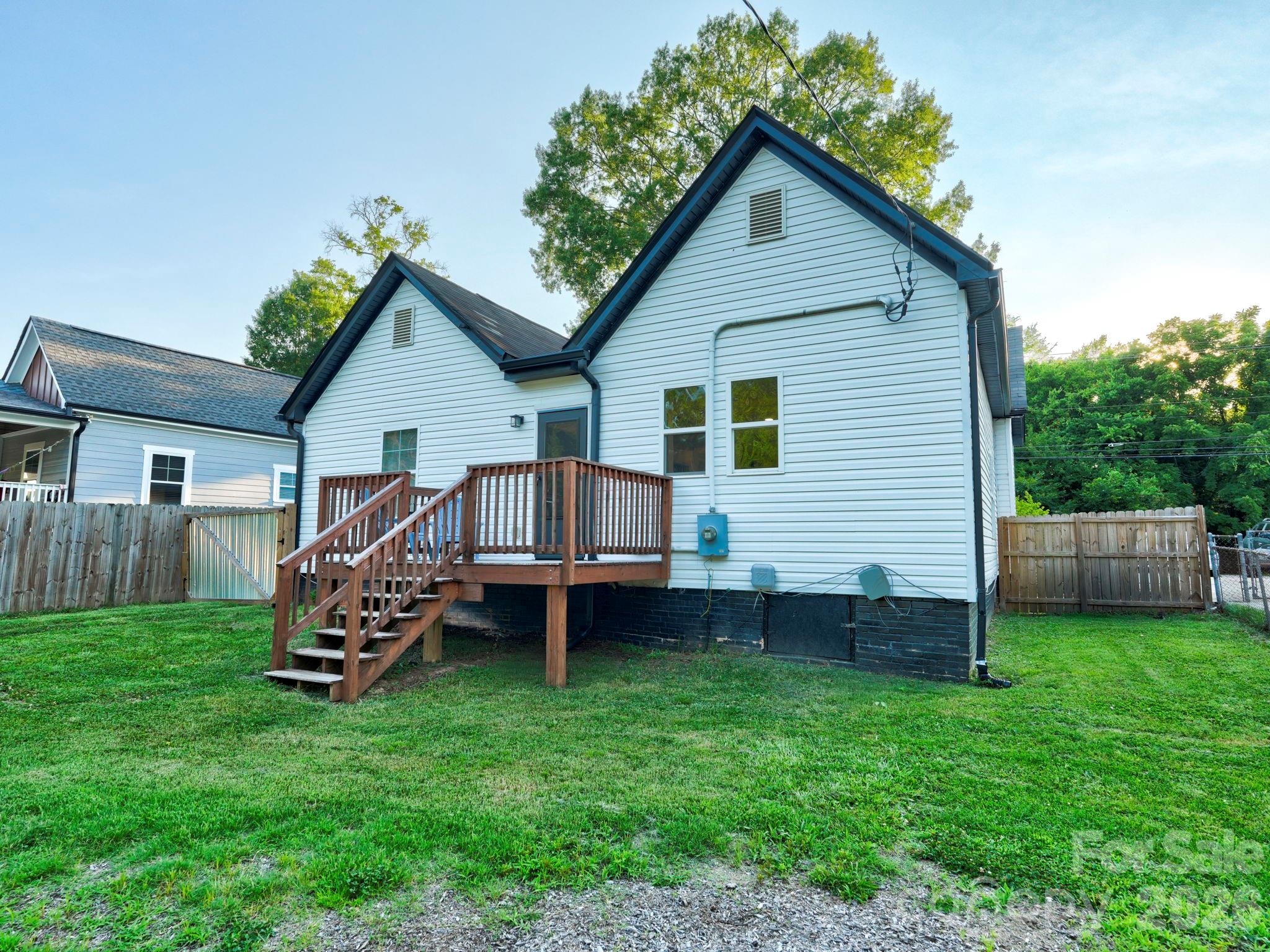 607 Old Charlotte Road SW — Concord
