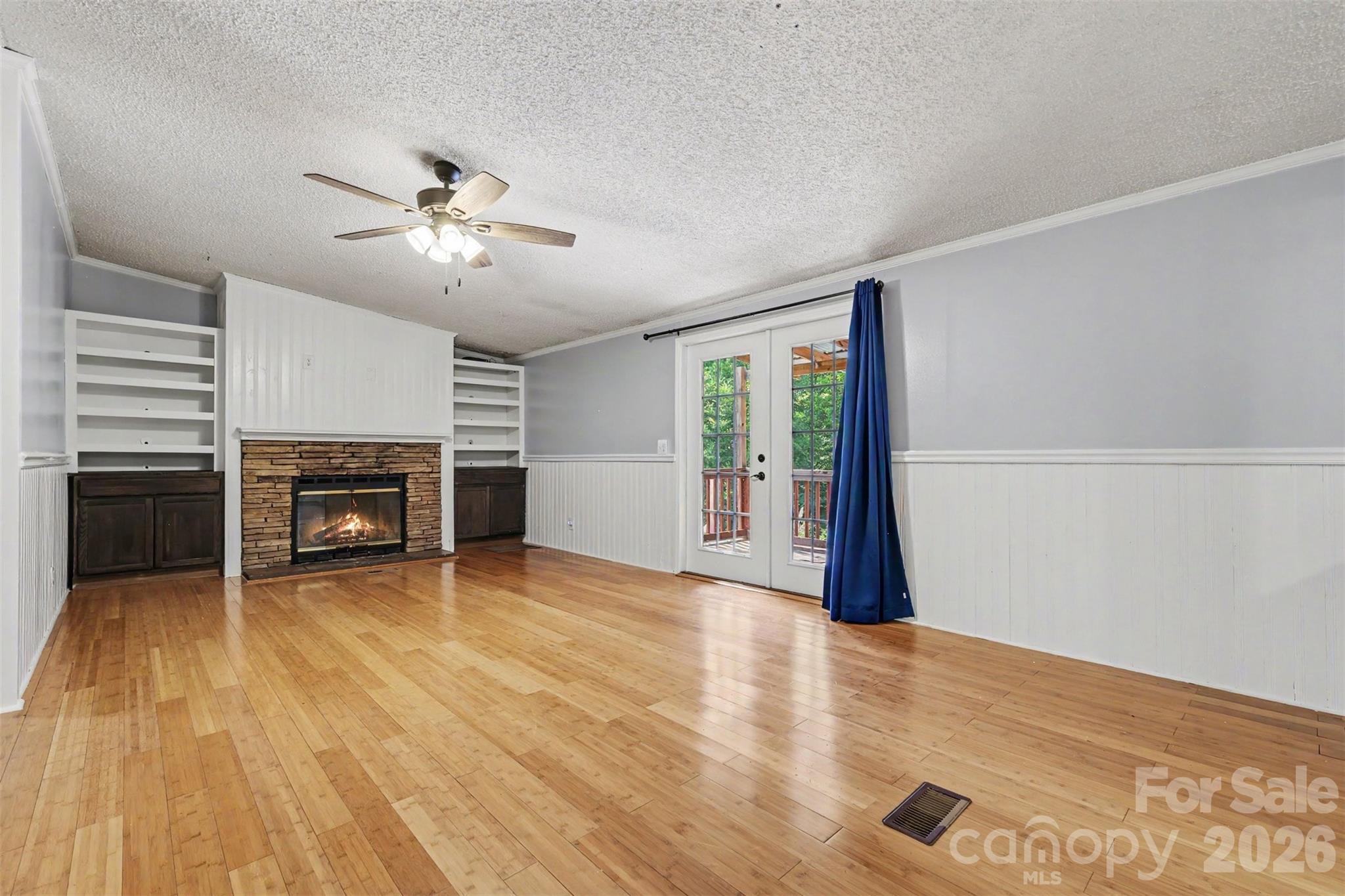 1127 Galway Lane — Clover