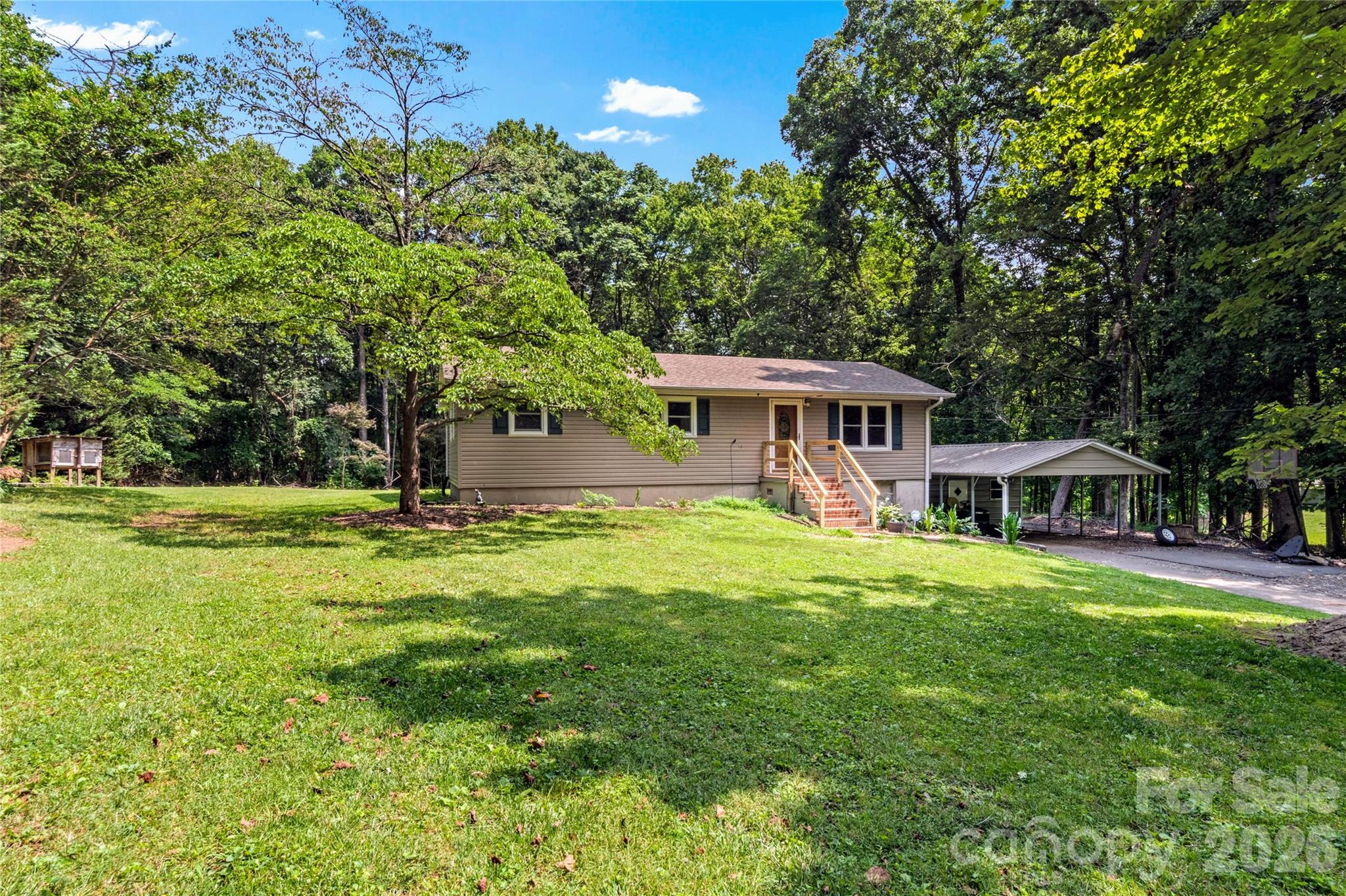 152 Blue Ridge Road — State Road