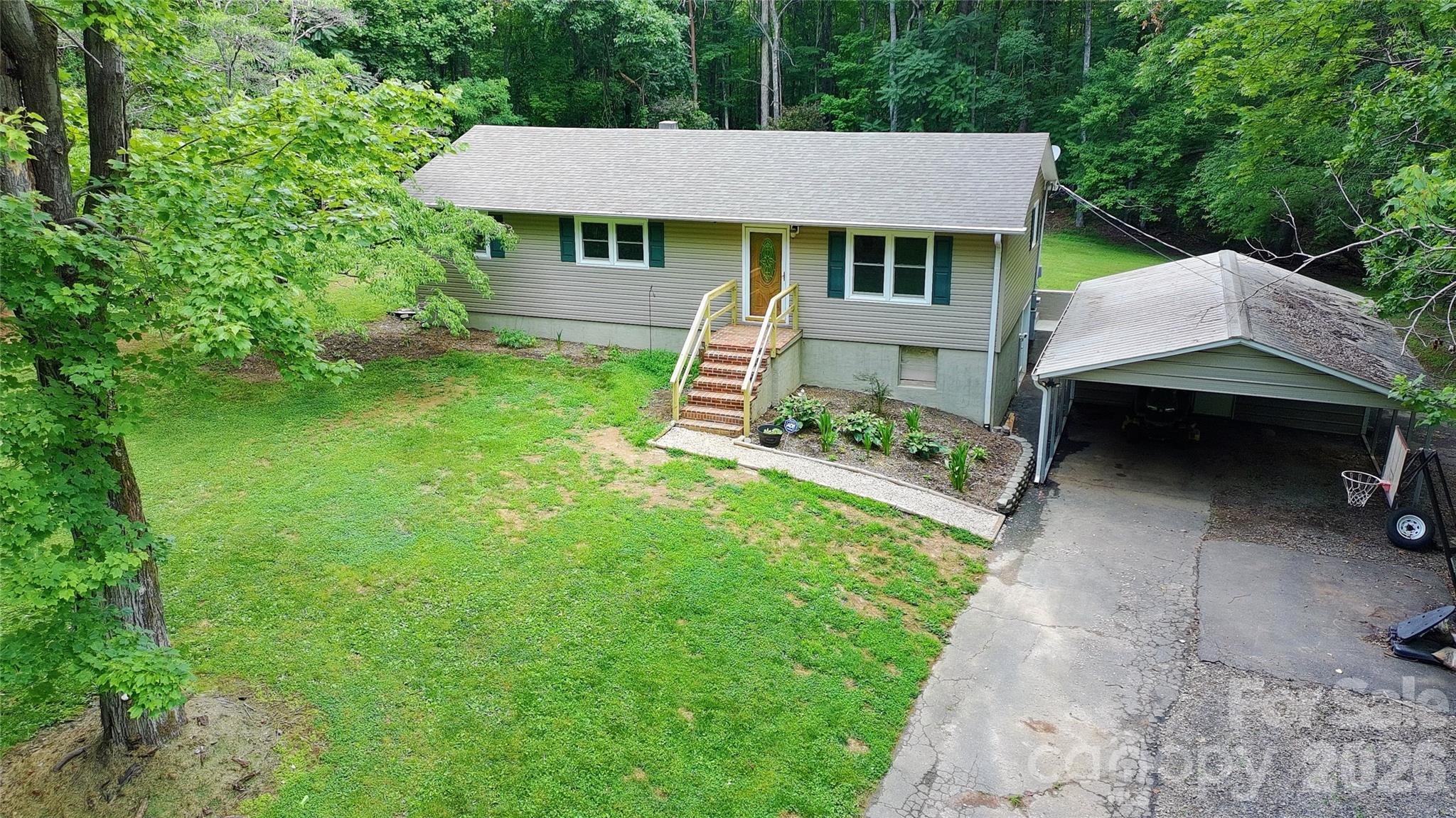 152 Blue Ridge Road — State Road