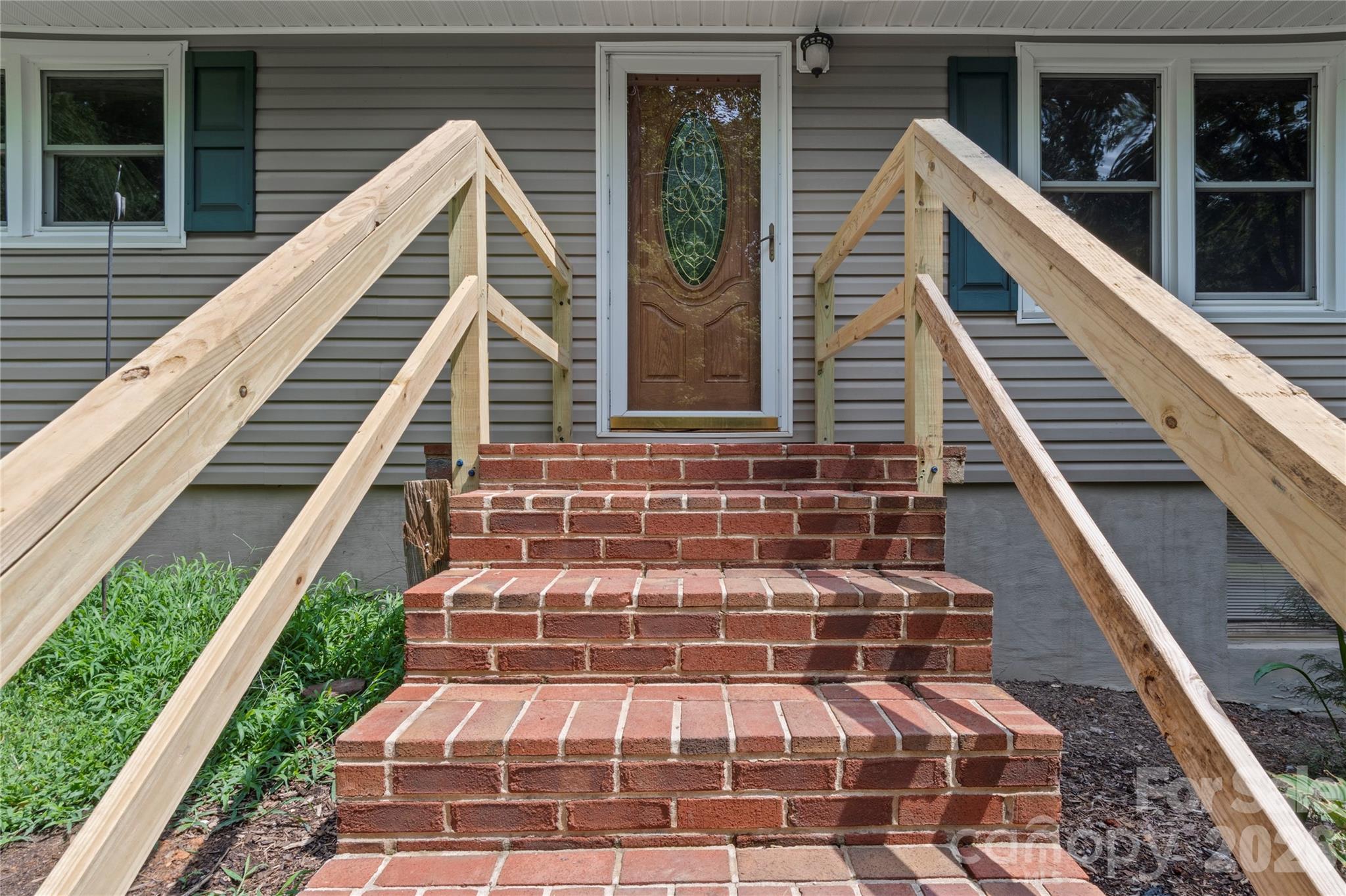 152 Blue Ridge Road — State Road