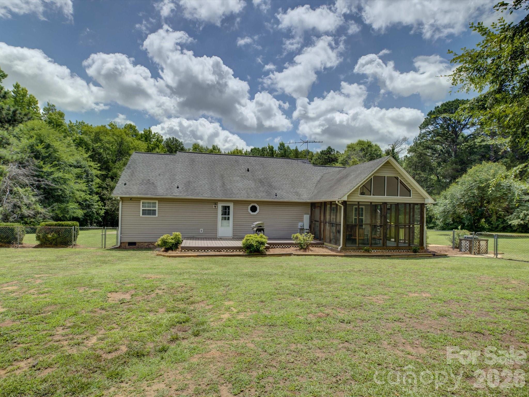 2436 Chester Highway — York