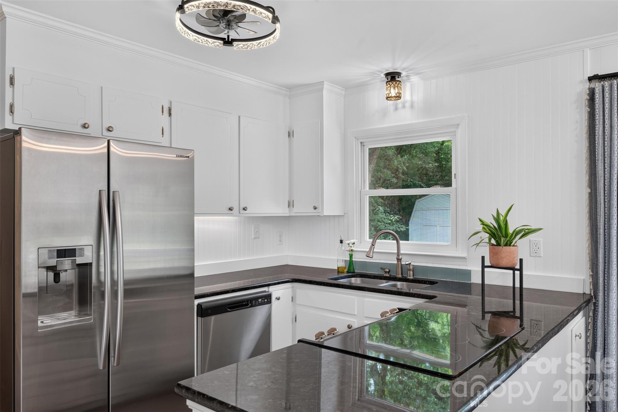 835 Edgewater Drive — Belmont