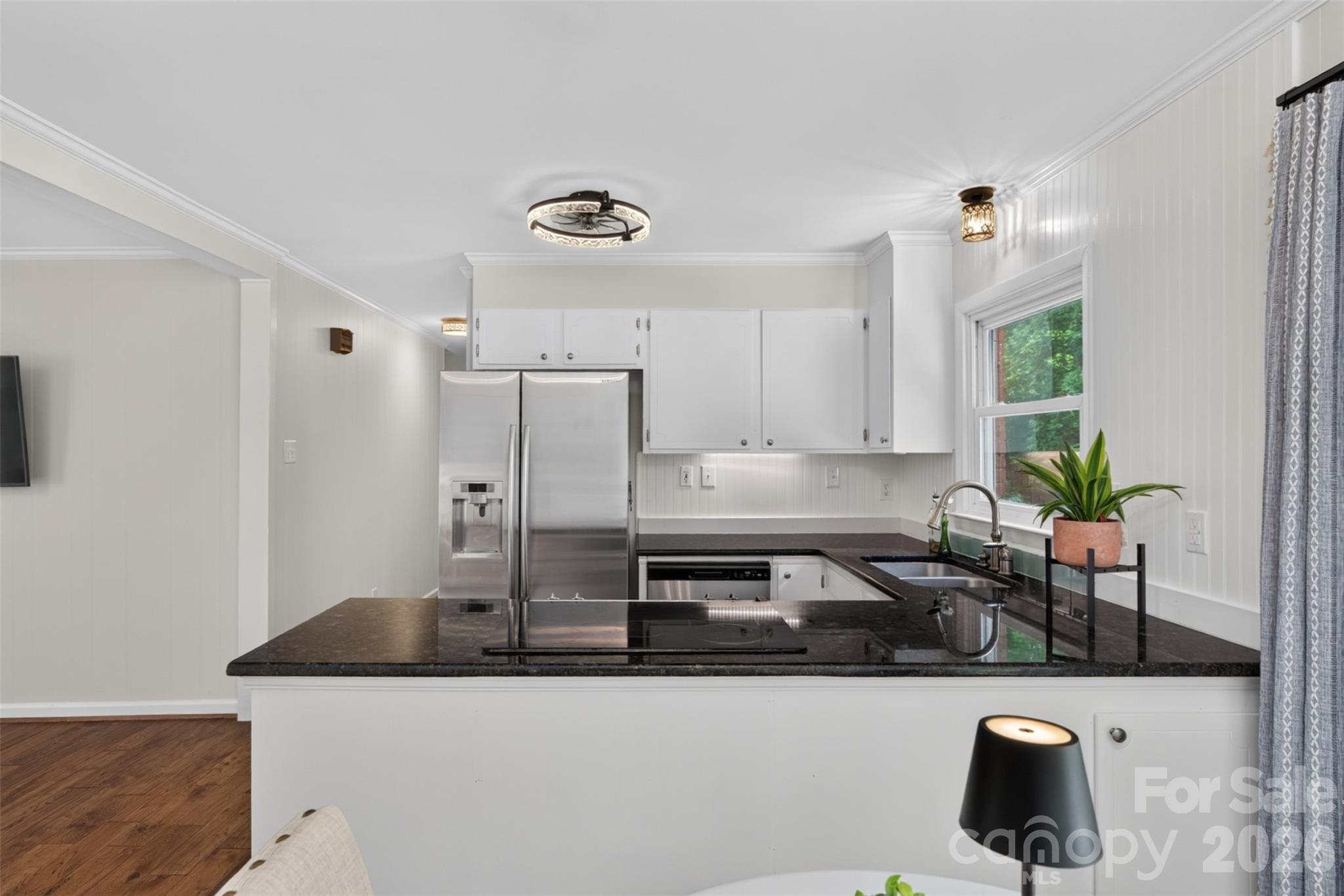 835 Edgewater Drive — Belmont