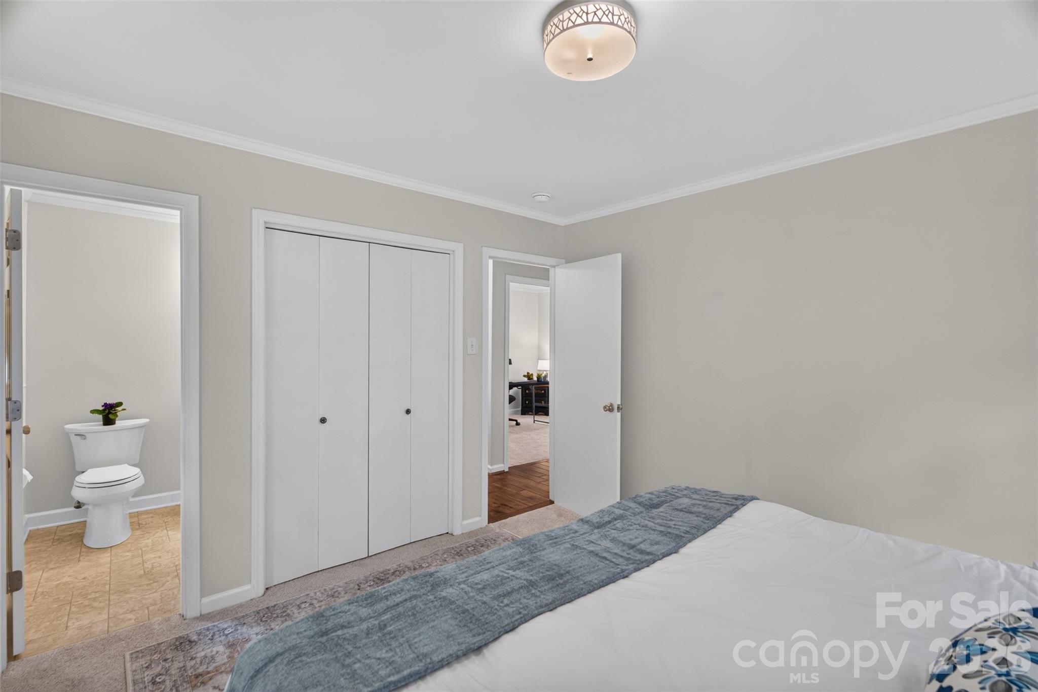 835 Edgewater Drive — Belmont