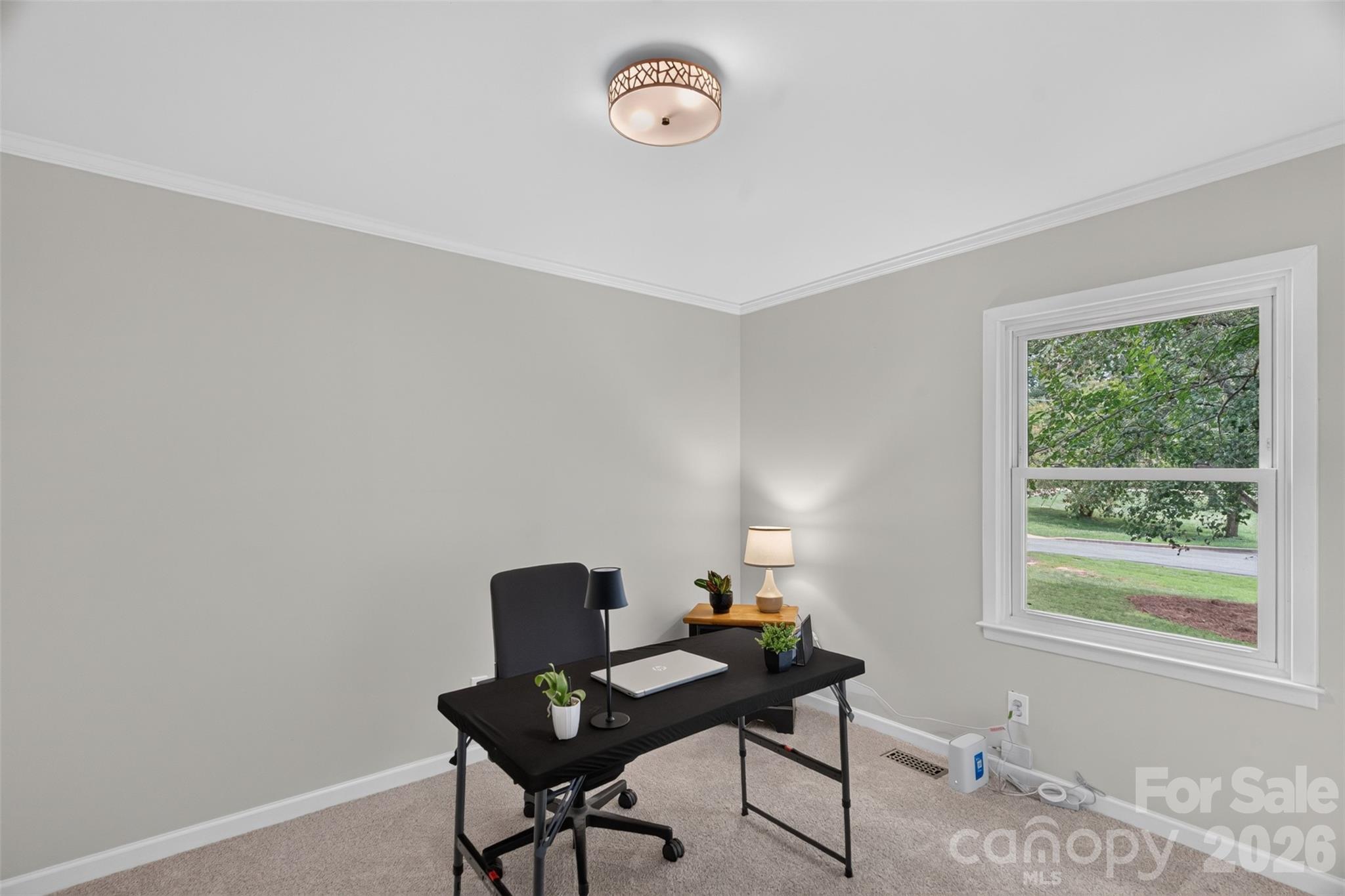 835 Edgewater Drive — Belmont