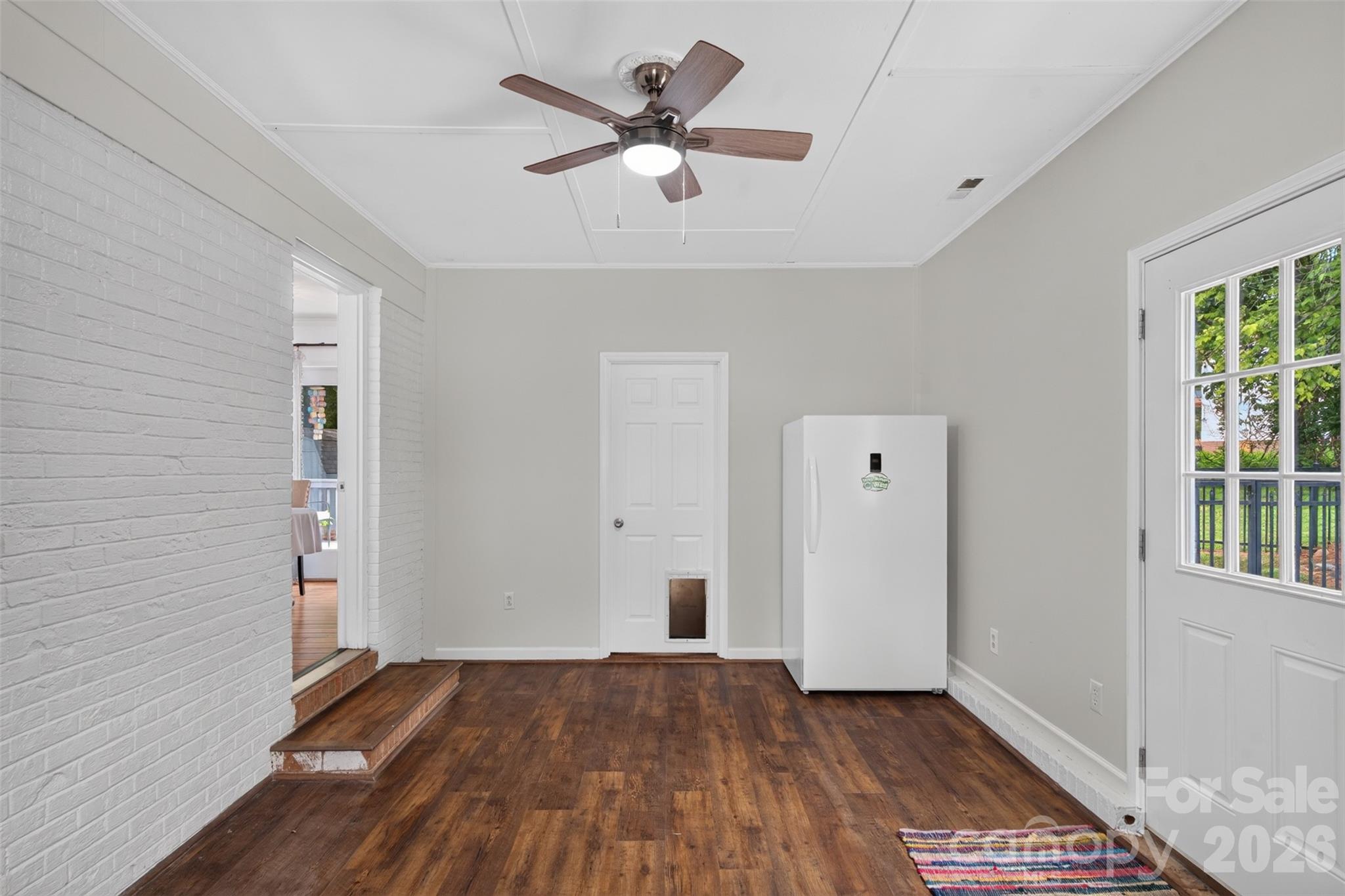 835 Edgewater Drive — Belmont