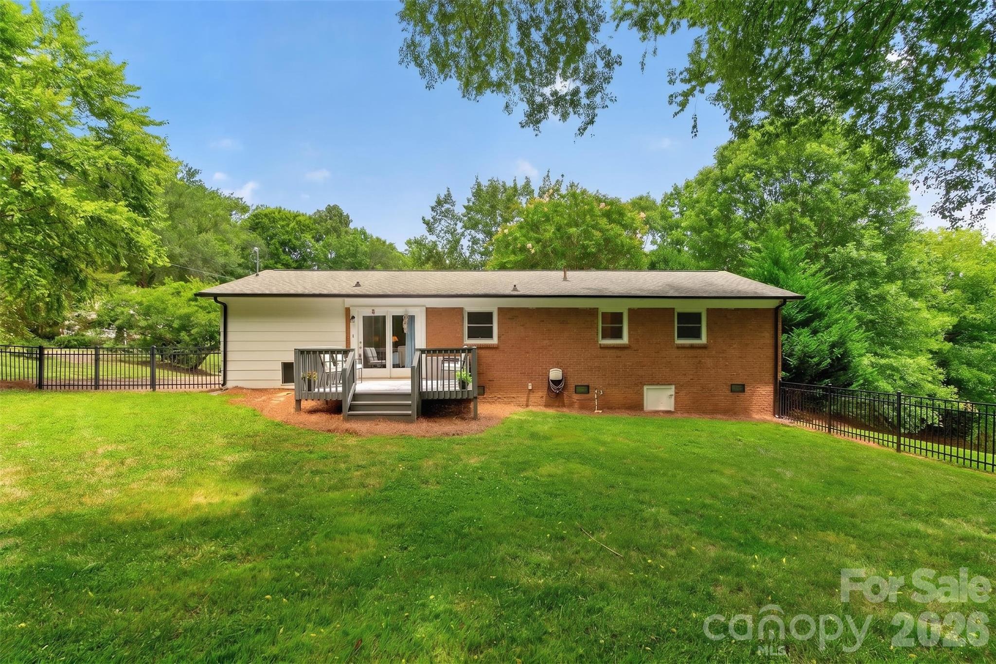835 Edgewater Drive — Belmont