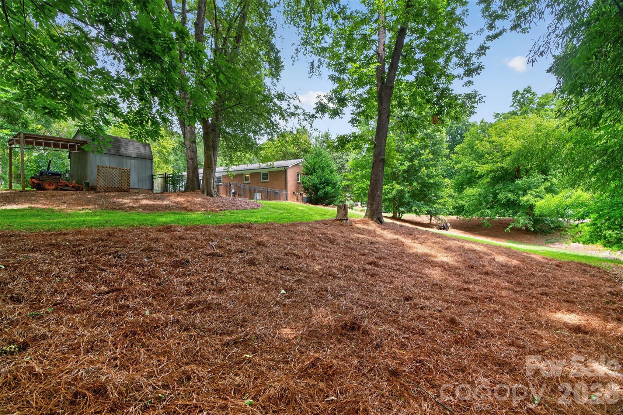 835 Edgewater Drive — Belmont