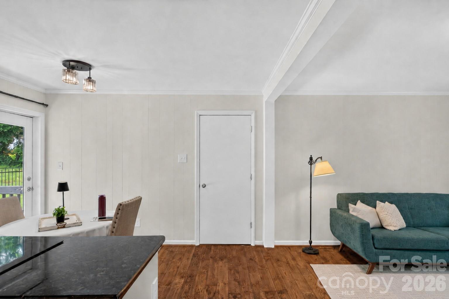 835 Edgewater Drive — Belmont