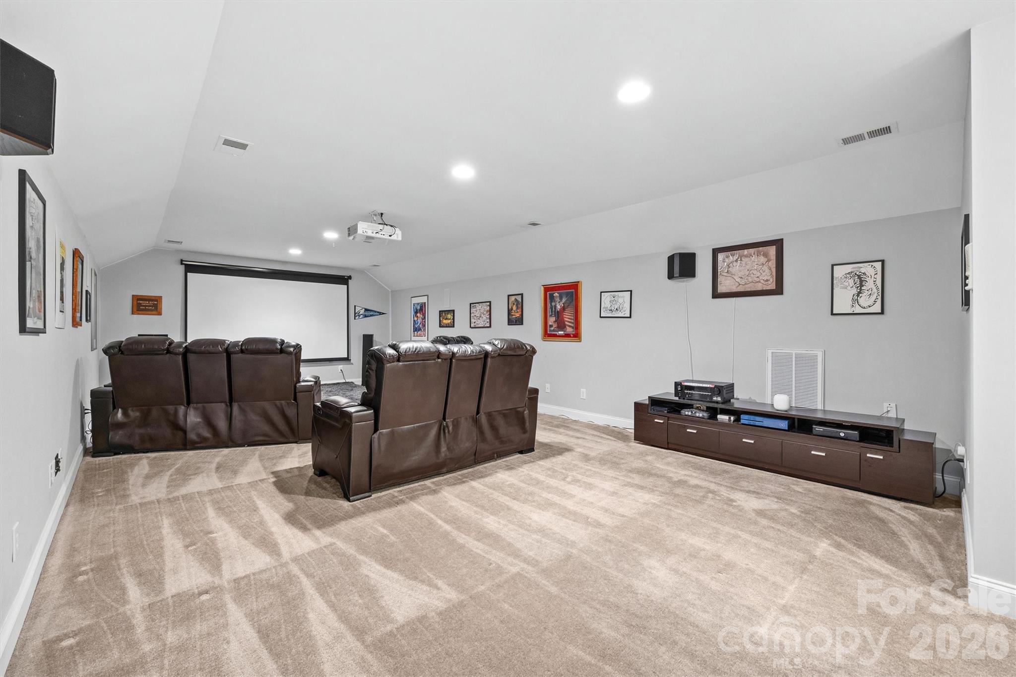 121 Isle Run Drive — Mooresville