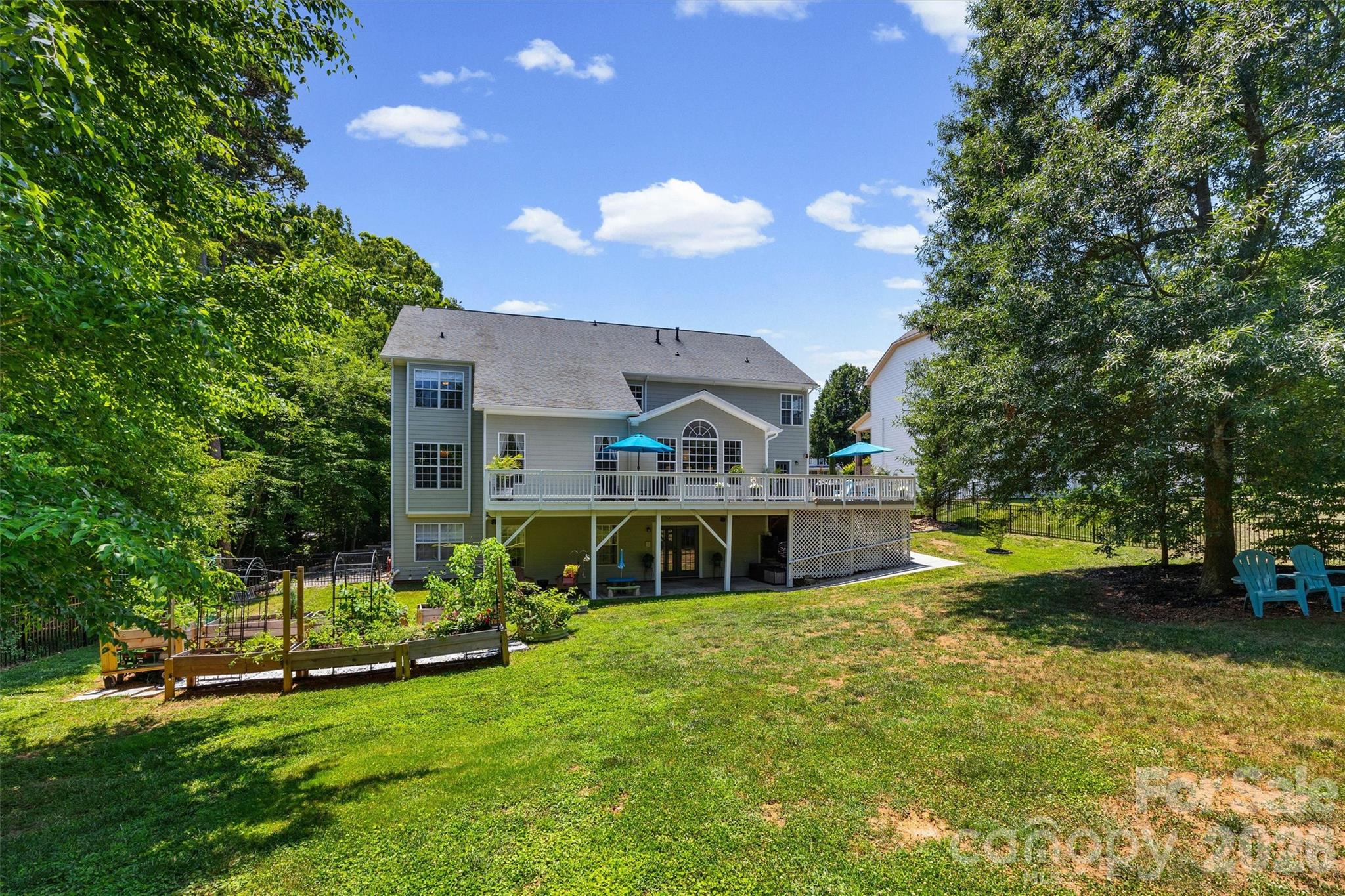 121 Isle Run Drive — Mooresville