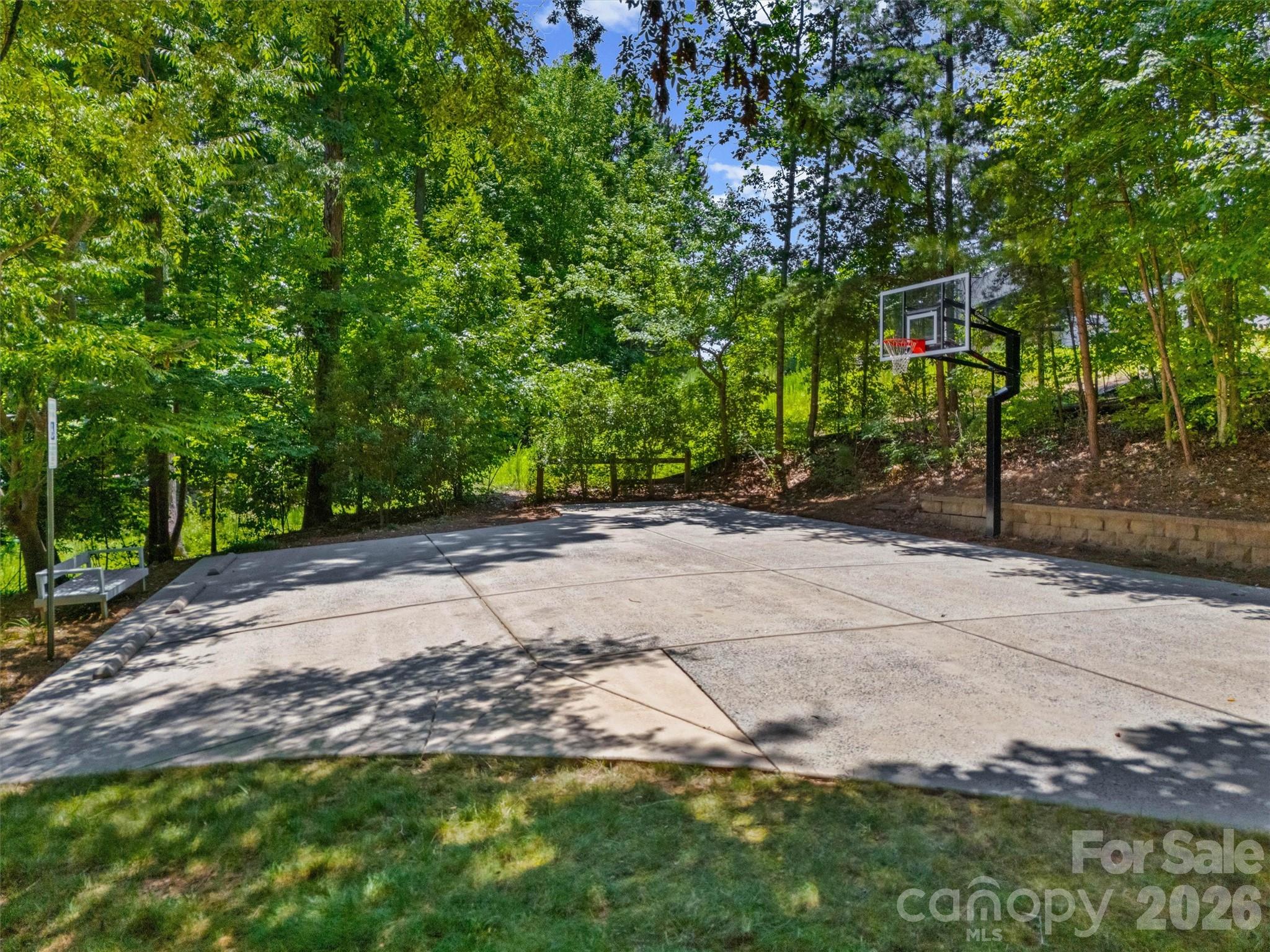 121 Isle Run Drive — Mooresville