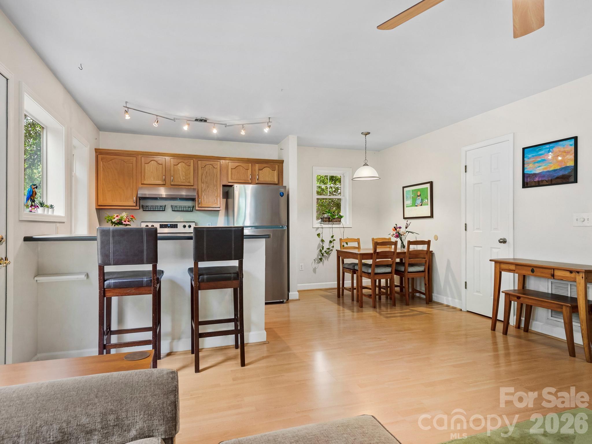 16 Jefferson Drive — Asheville