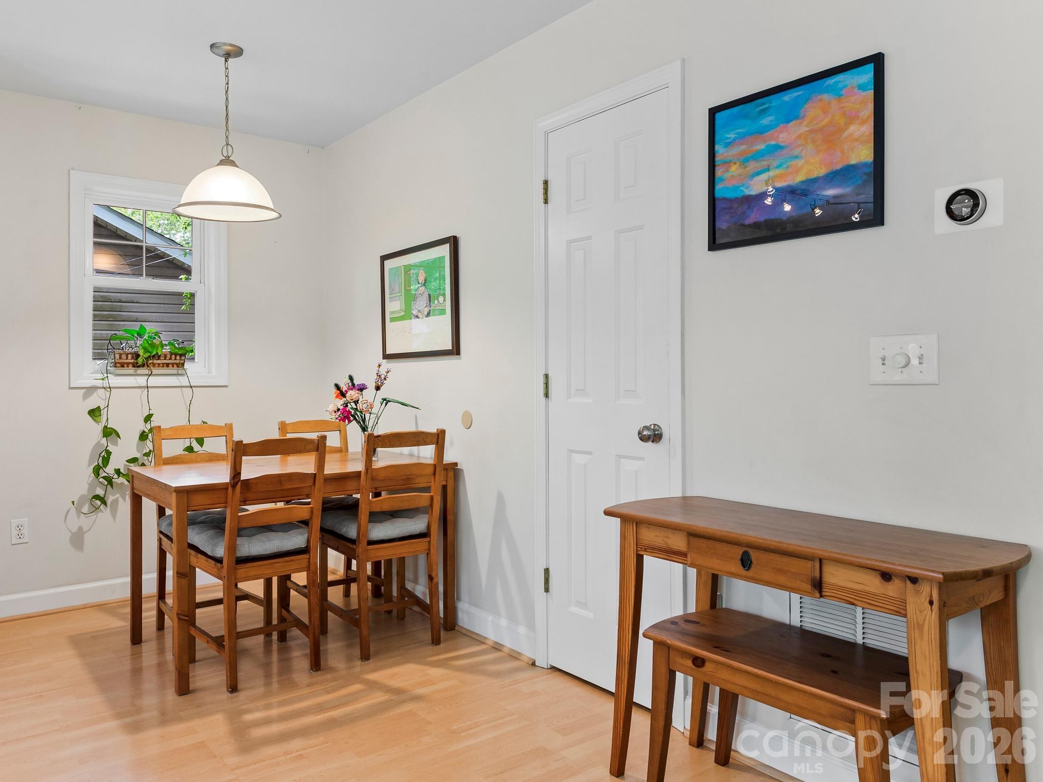 16 Jefferson Drive — Asheville