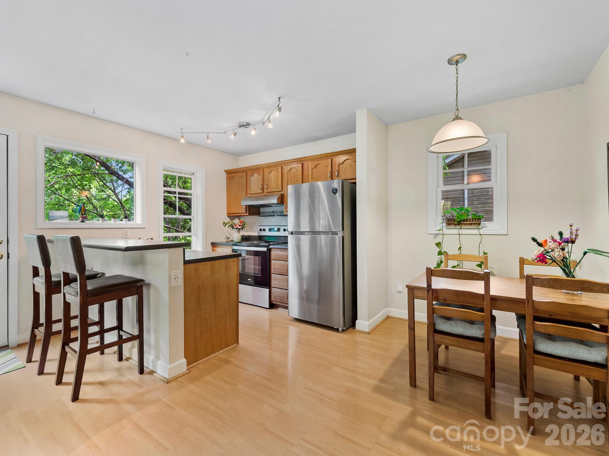 16 Jefferson Drive — Asheville