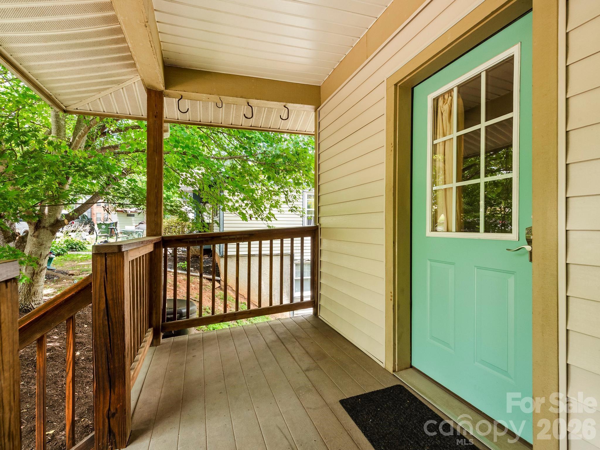 16 Jefferson Drive — Asheville
