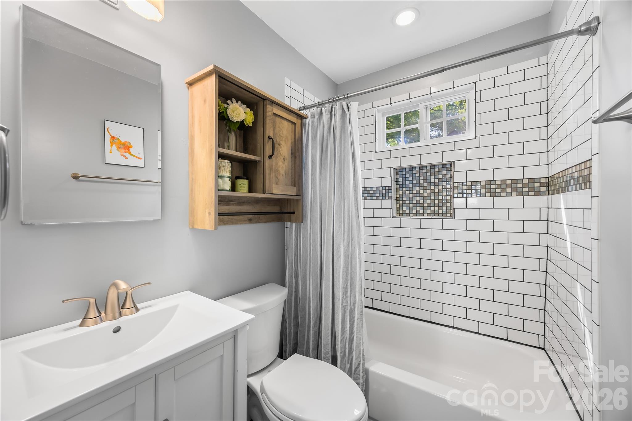 1120 Meadow Lane — Charlotte