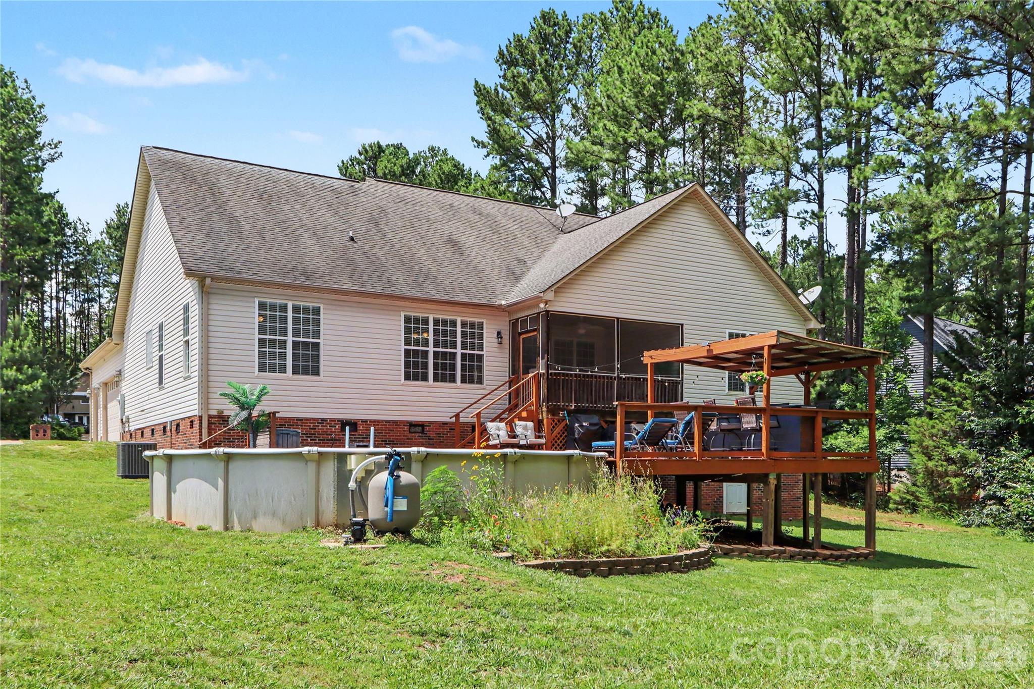 4494 Outlook Drive #22 — Iron Station