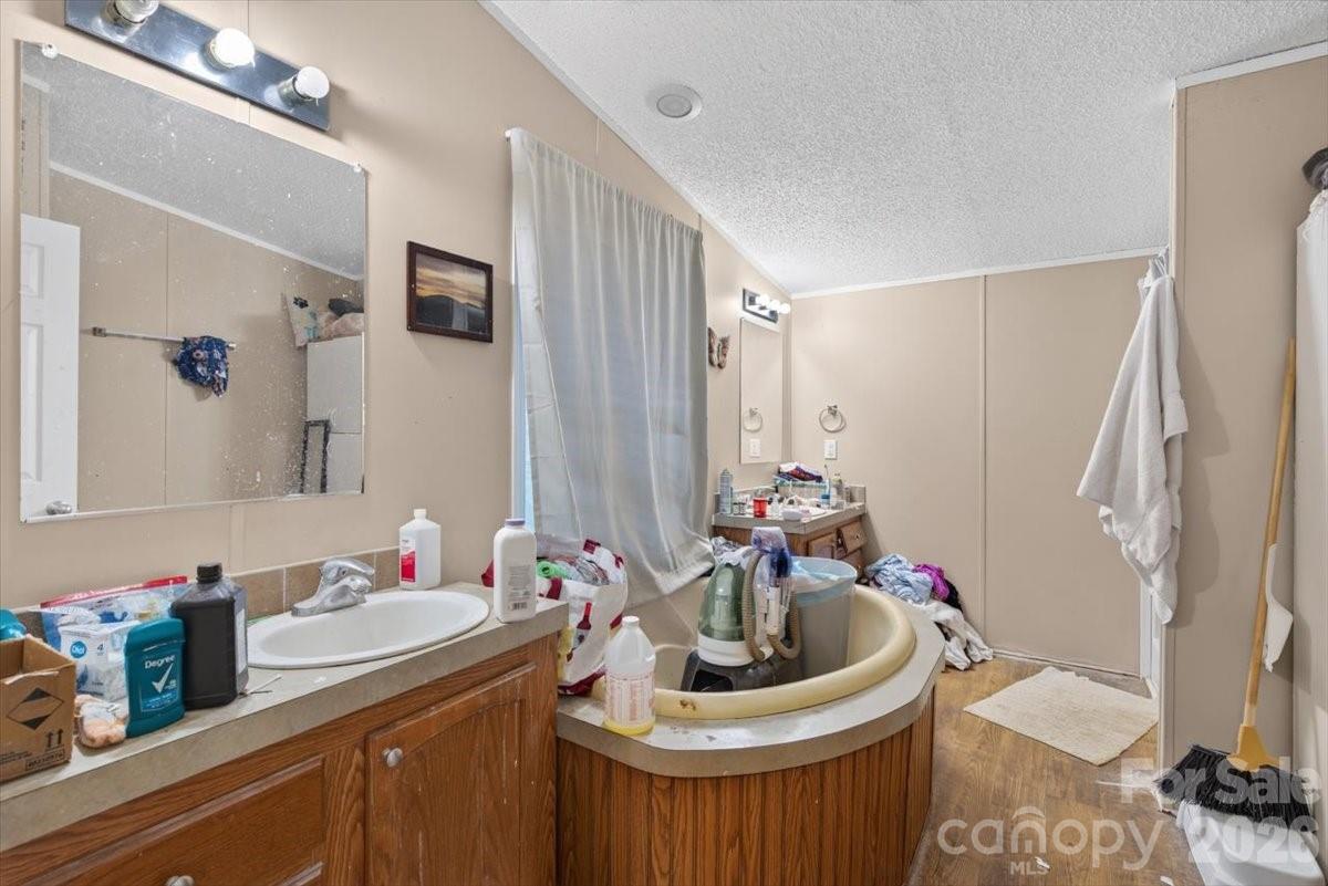 140 Teak Drive — Statesville